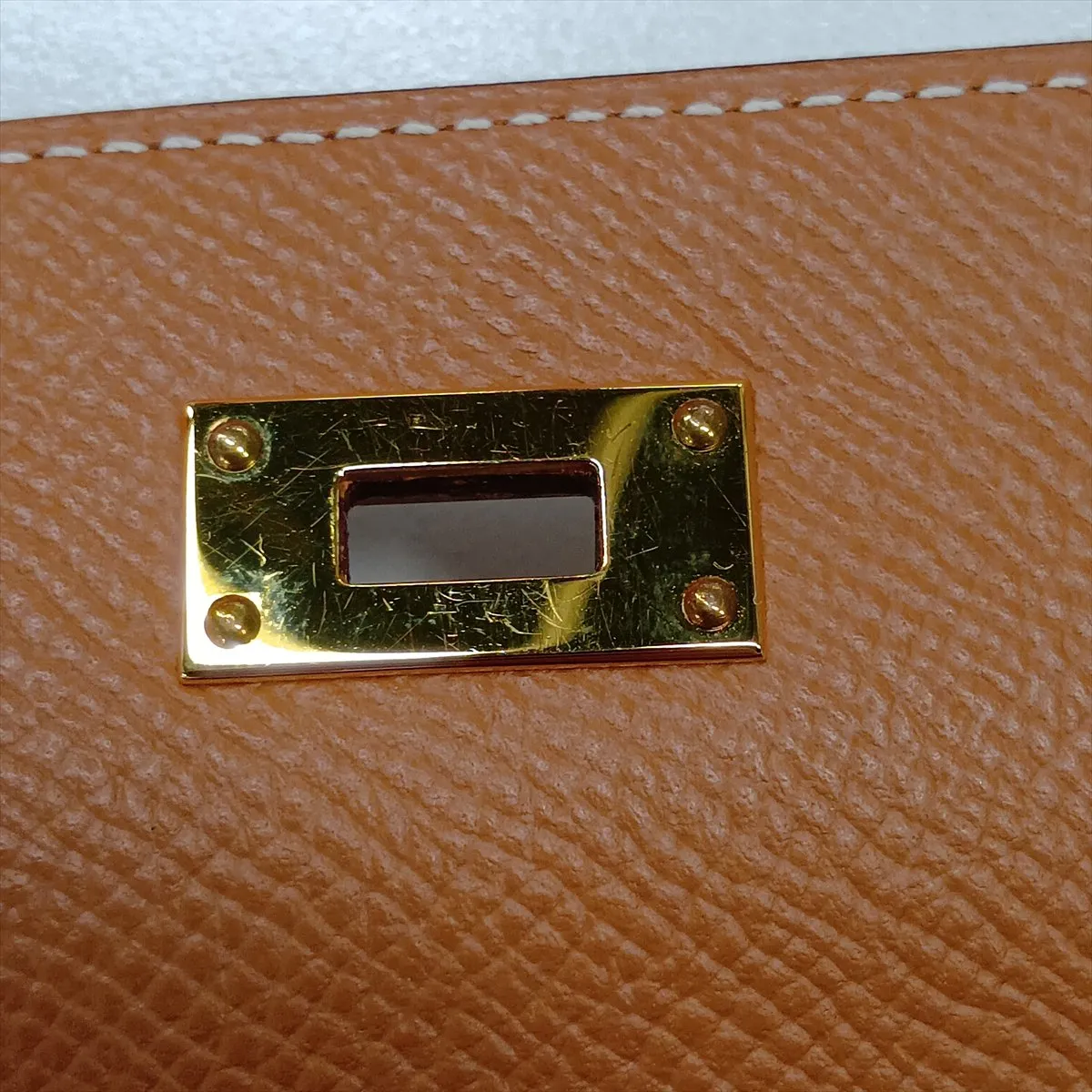 [Individually packaged] Hermes Kelly Wallet To Go, Veau Epsom leather, Gold, Gold hardware, Year: 2020 — view 11