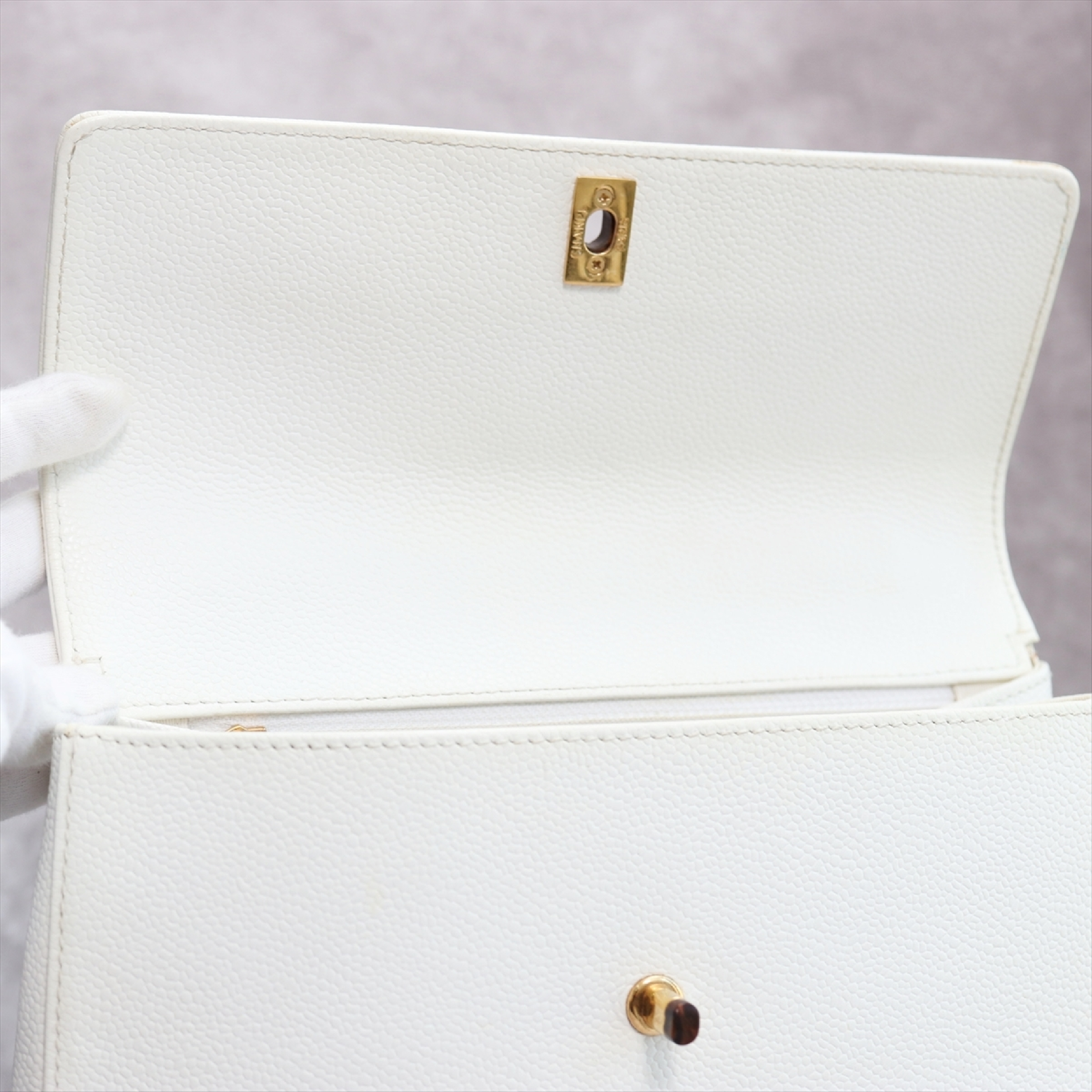 Cavitation Leather Top Handle Coco Mark Wood Handle Handbag — view 12