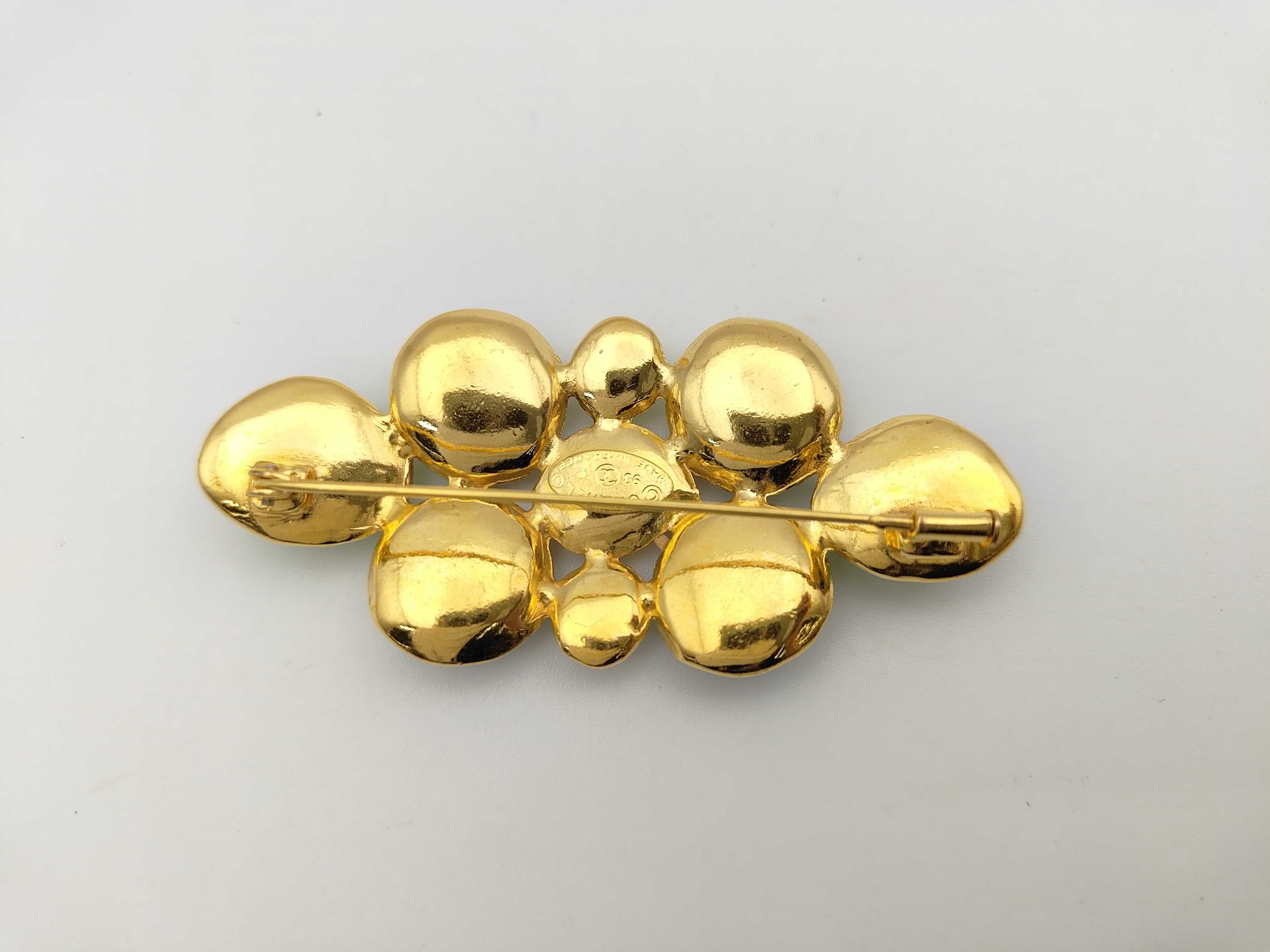 Gripoix Brooch (Part missing) 93P — view 2