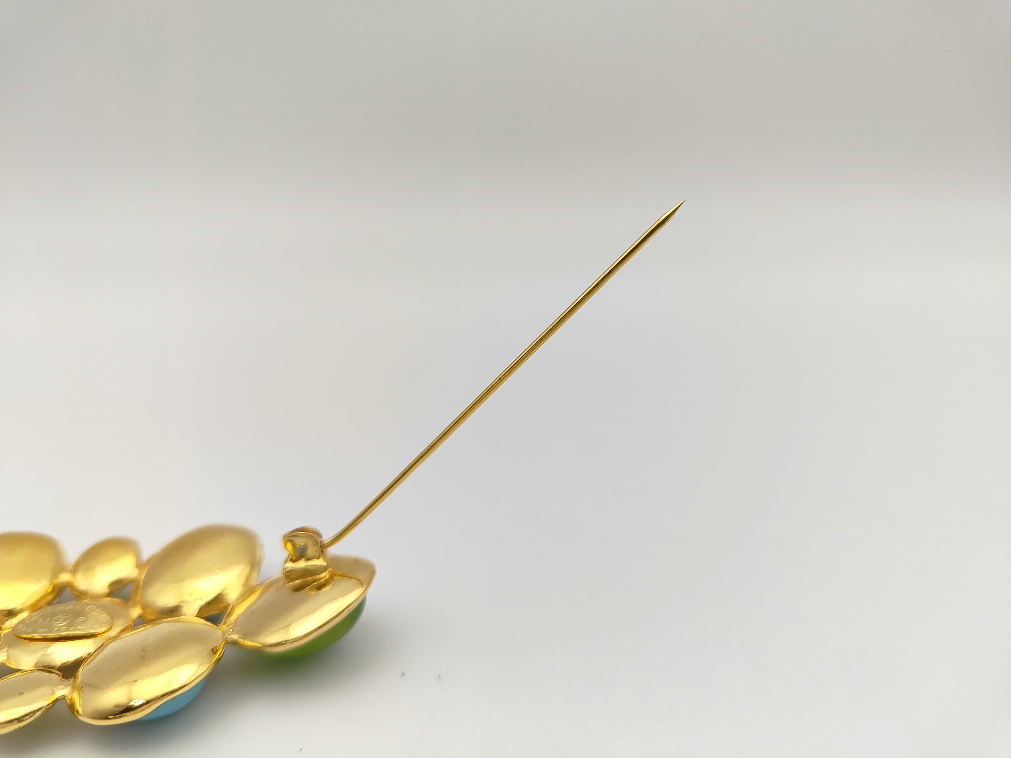 Gripoix Brooch (Part missing) 93P — view 3