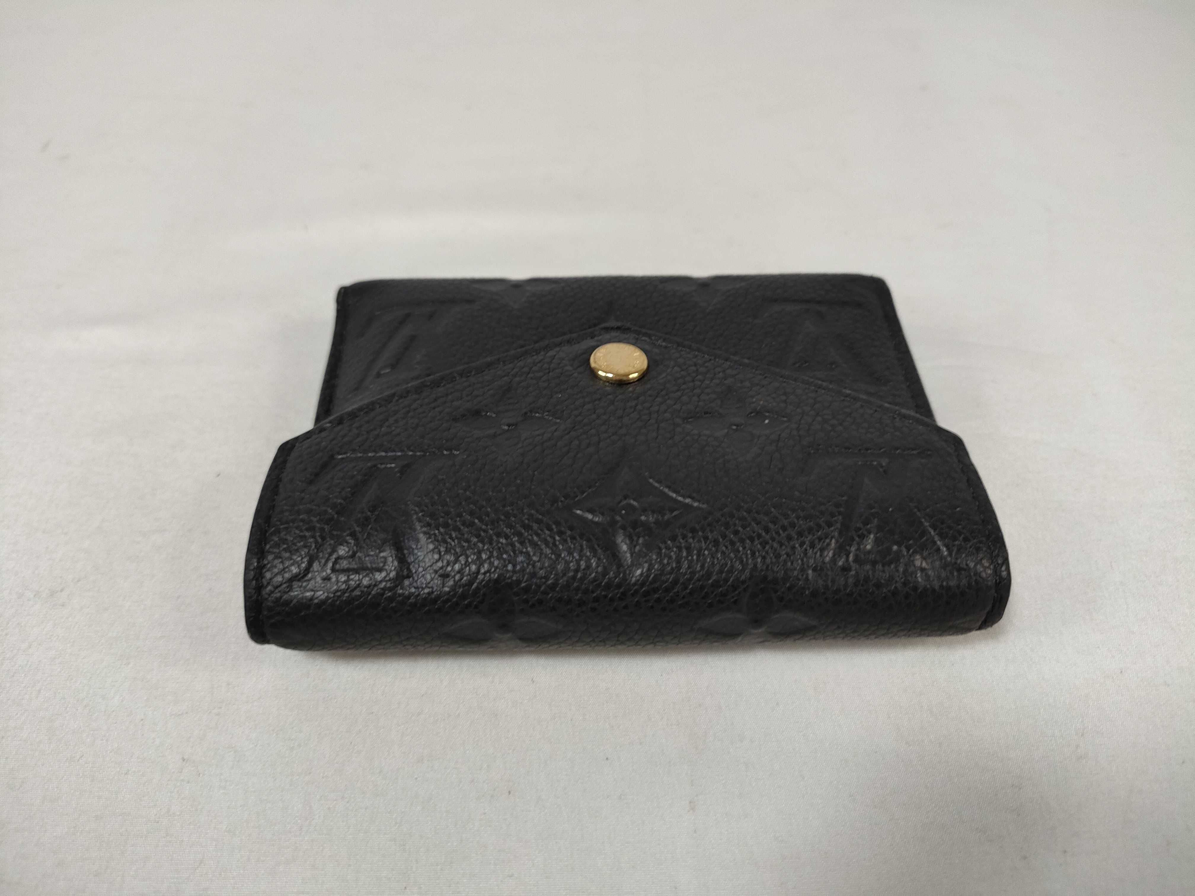Monogram Empreinte LOUIS_VUITTON M64060 Portefeuille Victorine IC Wallet — view 6