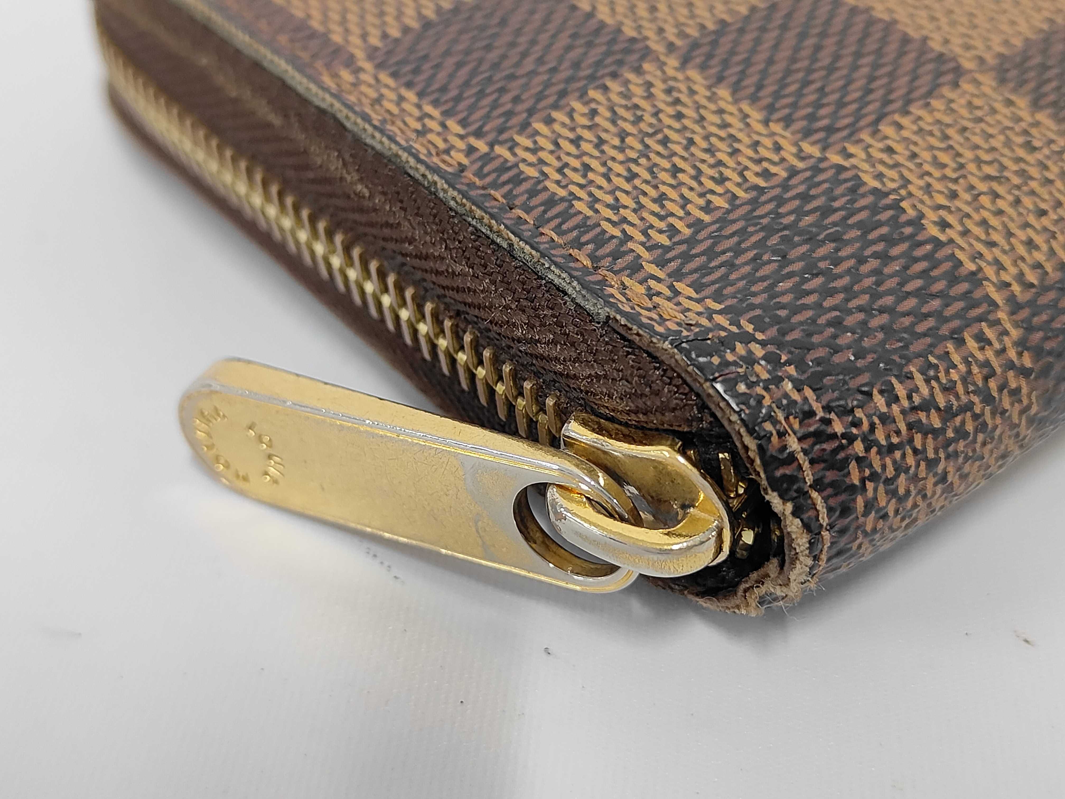 N60015 Damier Round Zip Wallet — view 4
