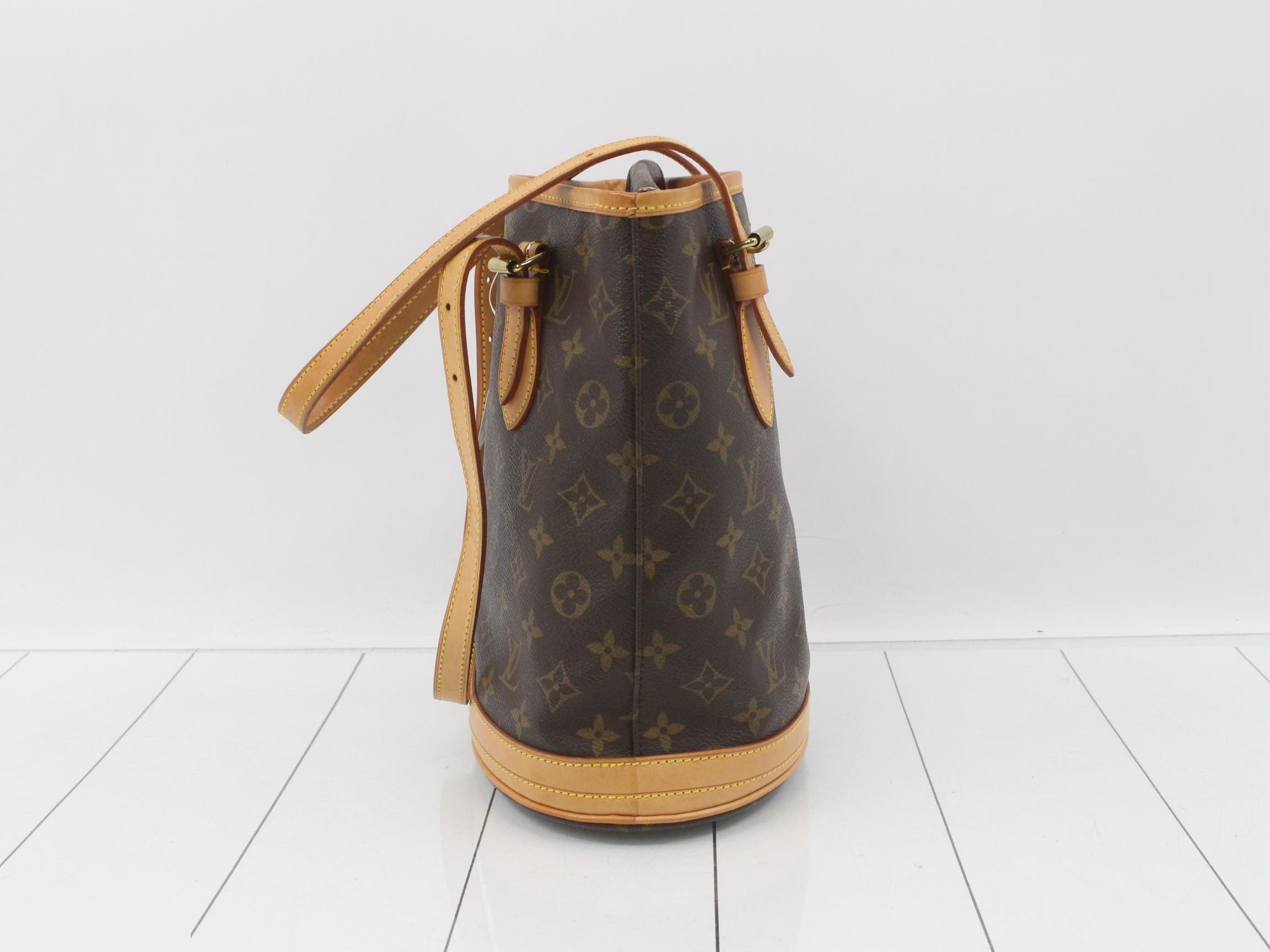 Bucket PM with pouch — view 3