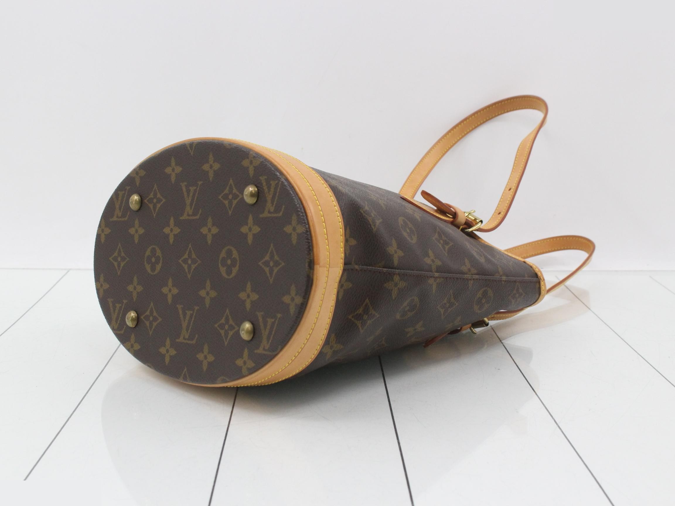Bucket PM with pouch — view 6
