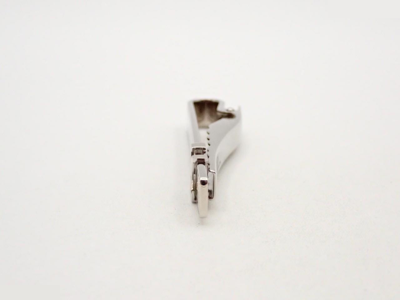 LV cufflinks, LV initials. — view 3