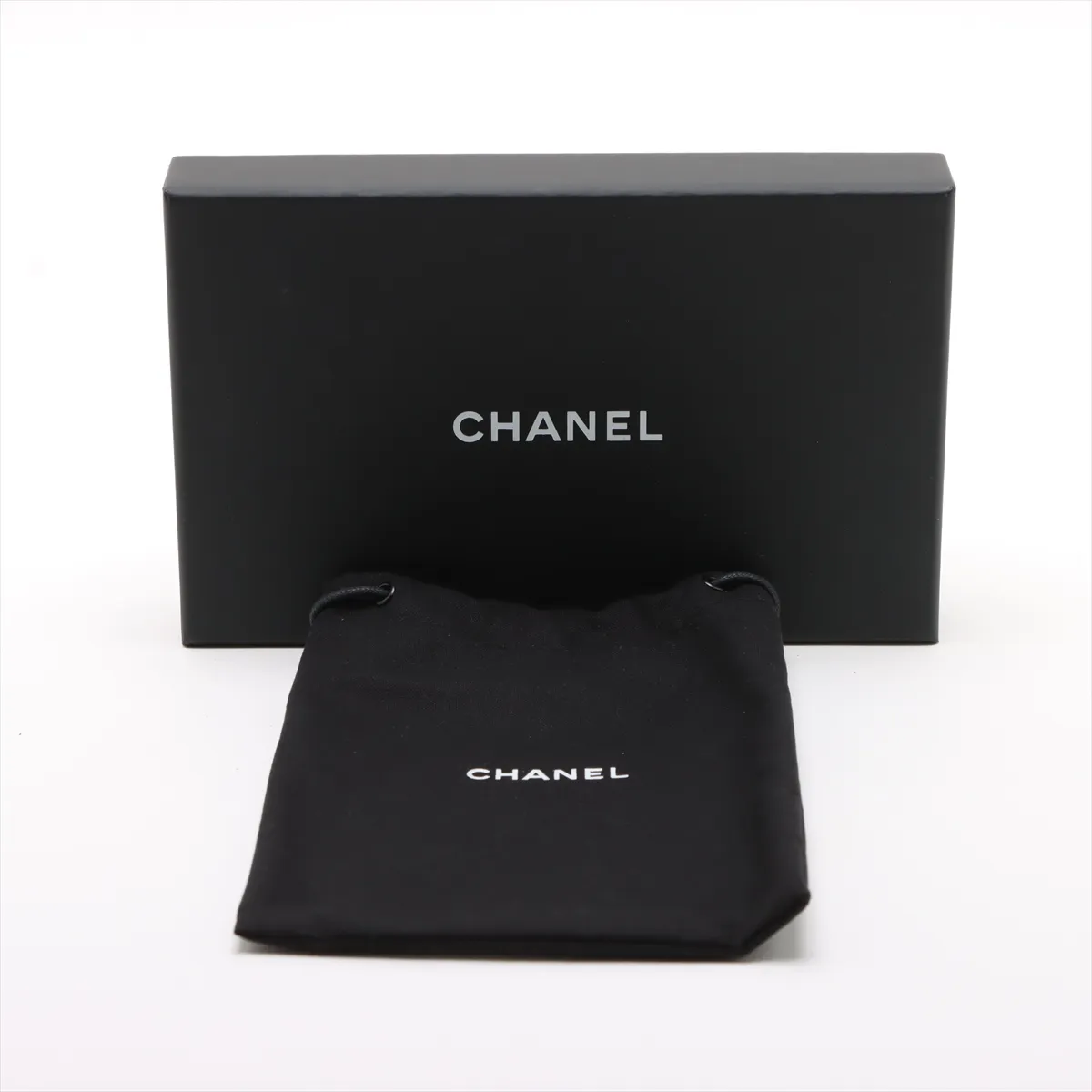 Matelassé Caviar Skin Pouch, Black with Silver Hardware, 25086524 — view 5