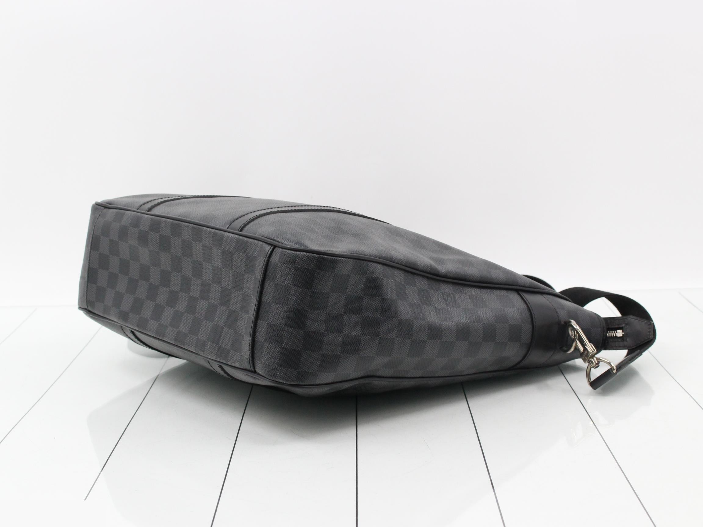 Damier Graphite Tadao 2-Way Shoulder — view 6