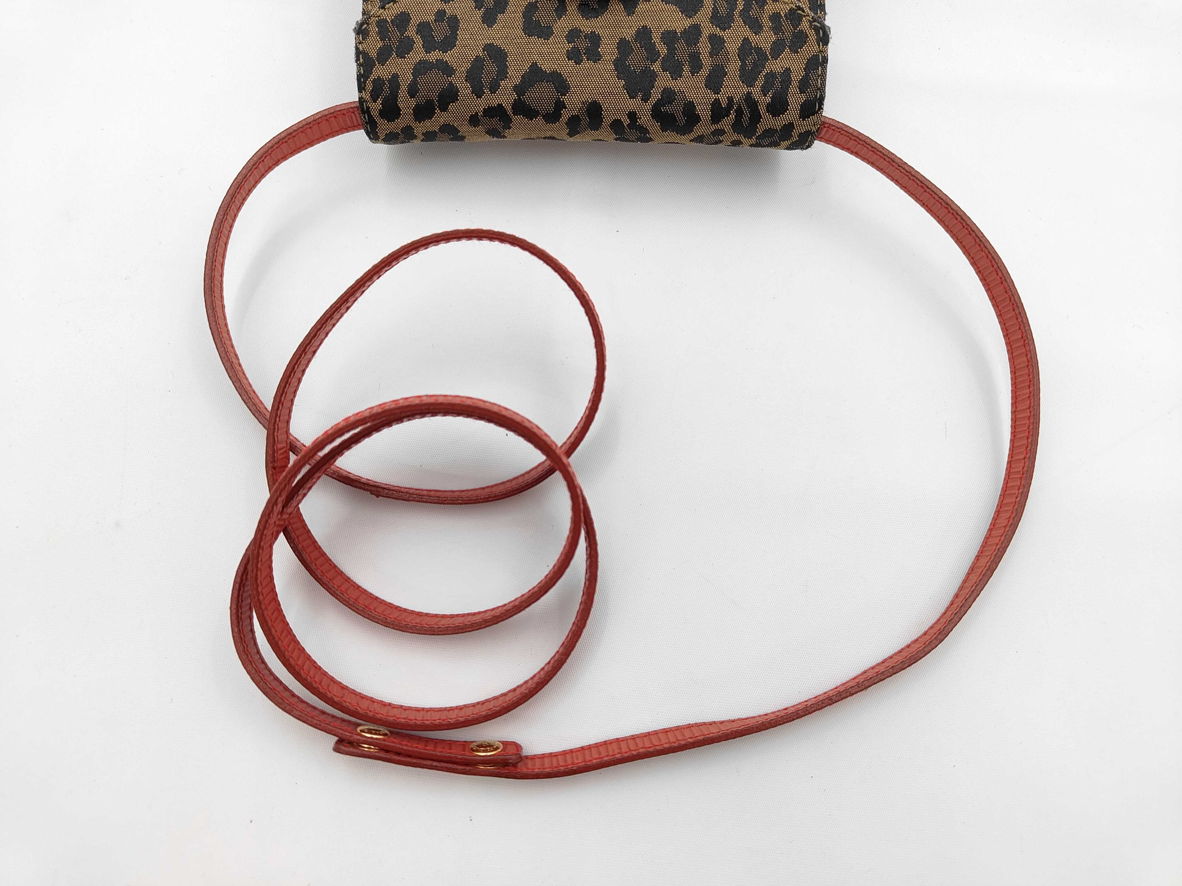 Shoulder Wallet Shoulder Bag — view 3