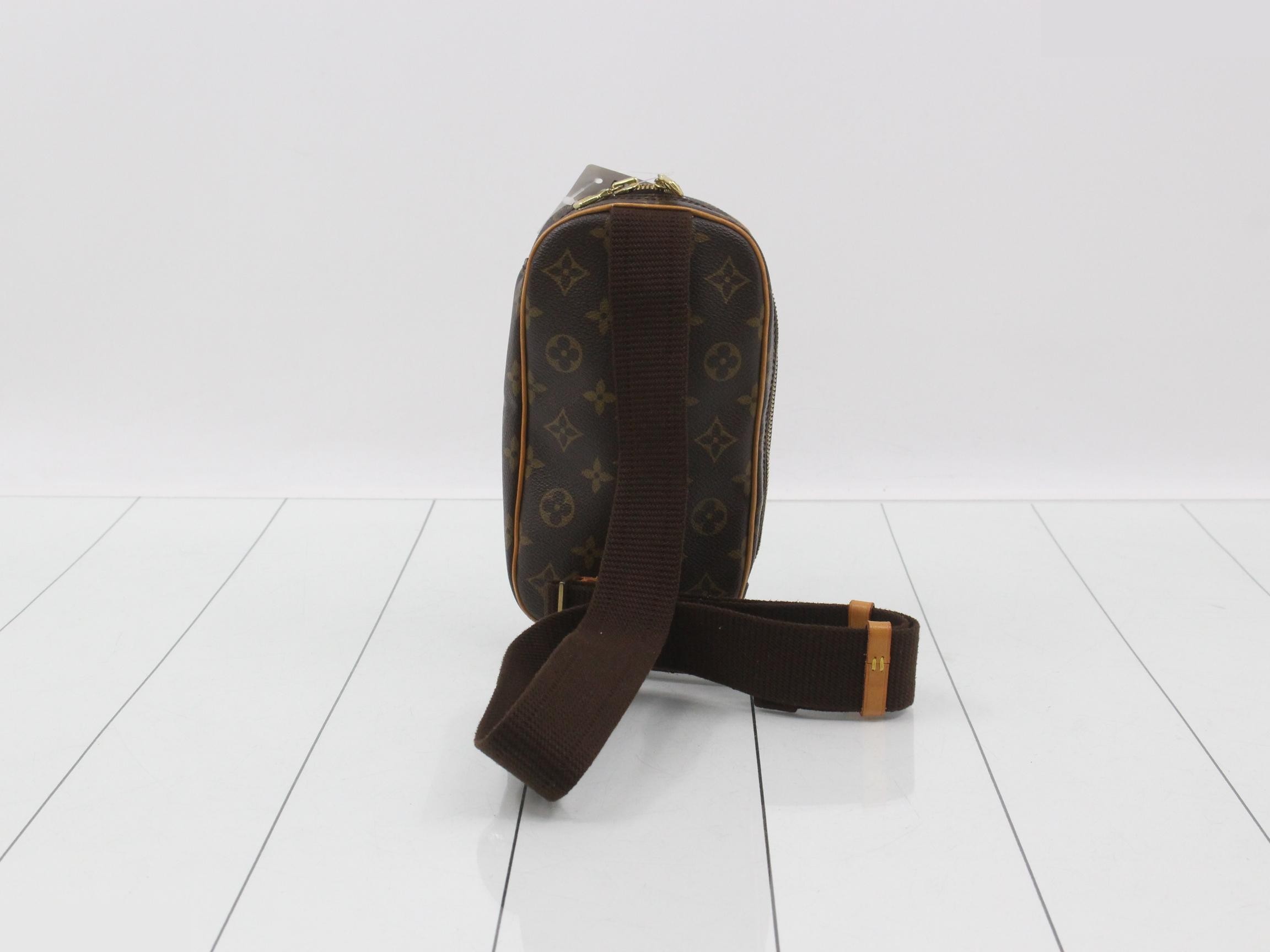 Pochette Gange — view 2