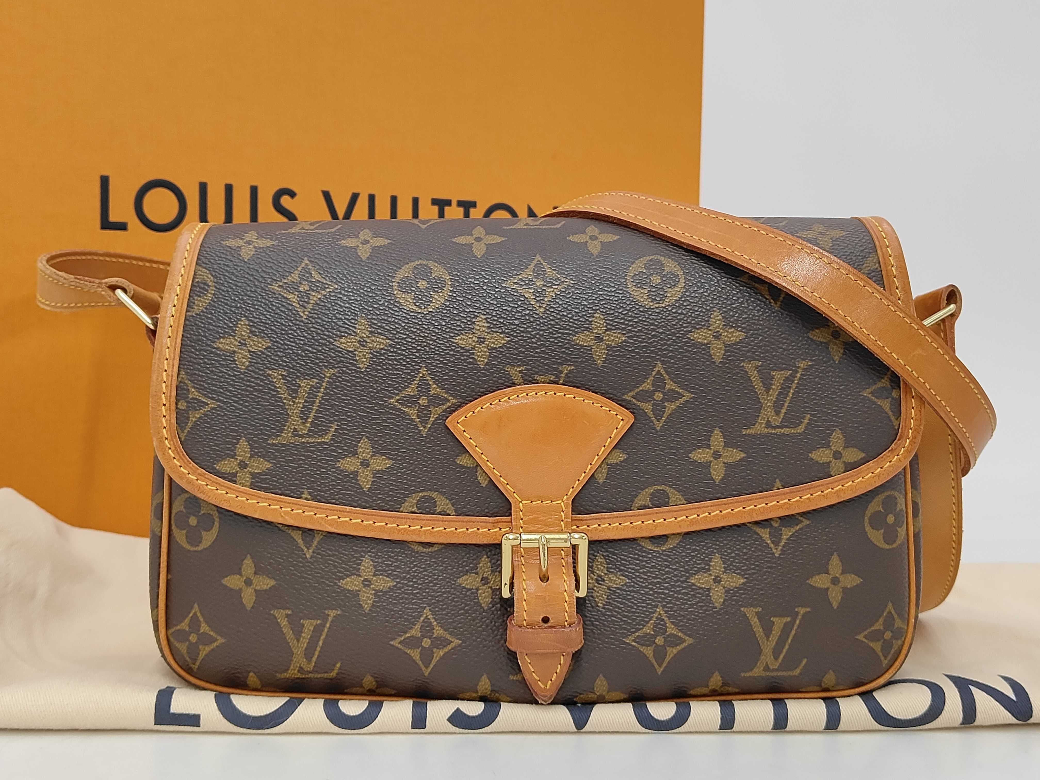 Monogram M42250 Sologne Shoulder Bag