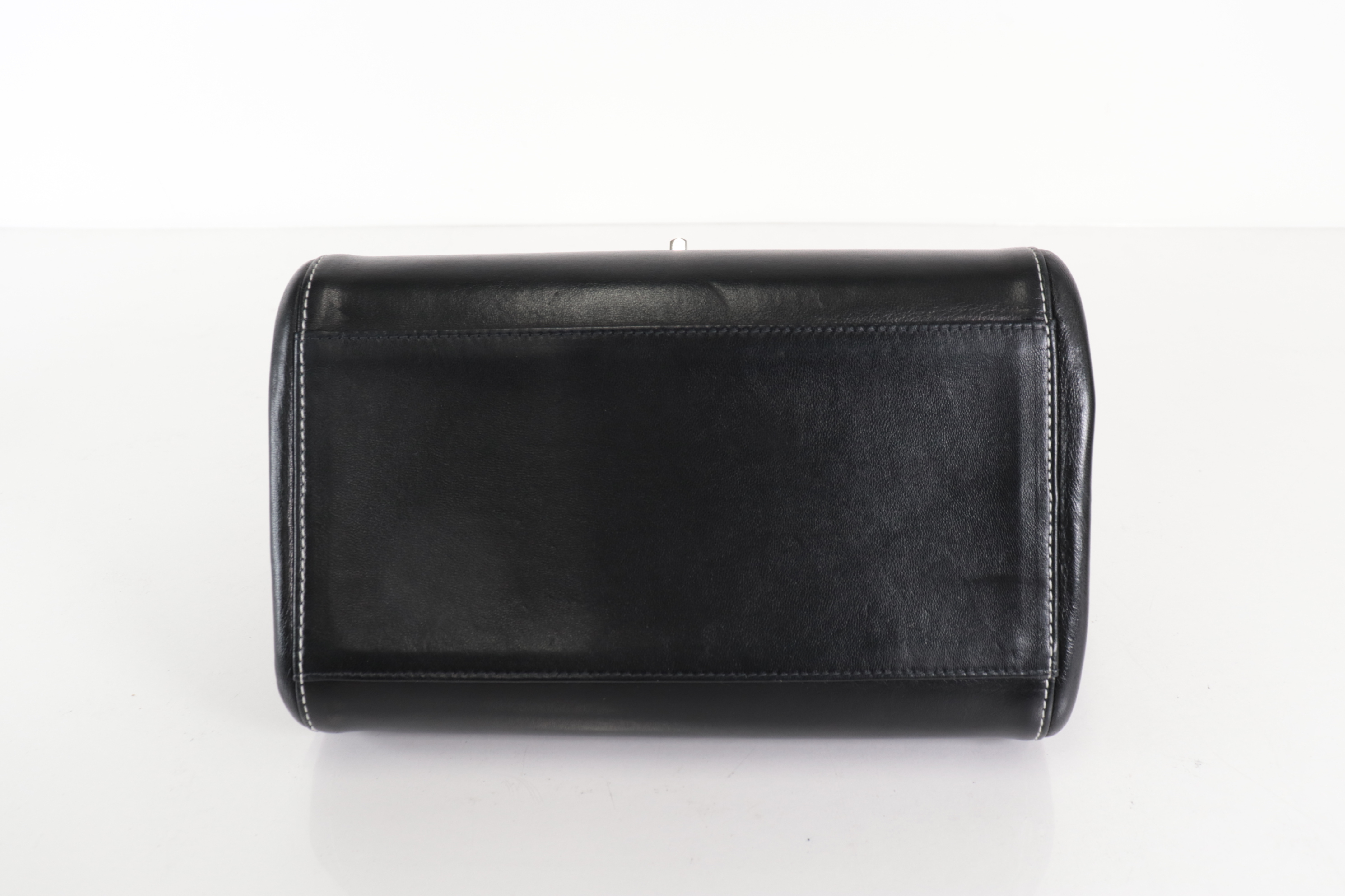Enamel x Lambskin Silver Hardware Bicolor Chain Shoulder Bag (Serial Number 6) — view 8