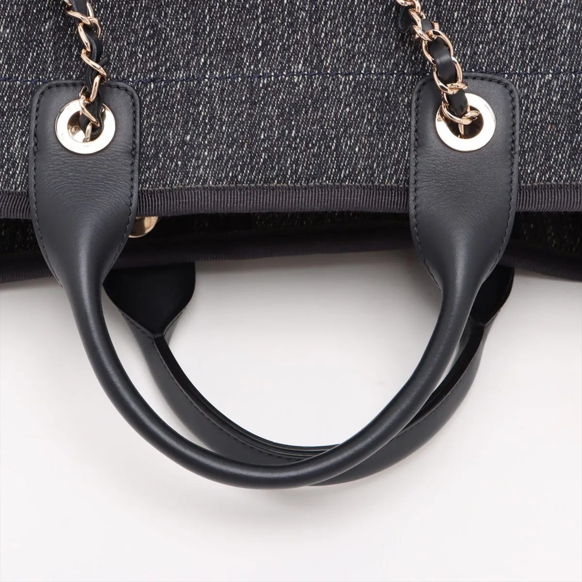 Deauville MM Mixed Fiber Chain Tote Bag Blue Gold Hardware H8CUCECG Random Plate — view 5