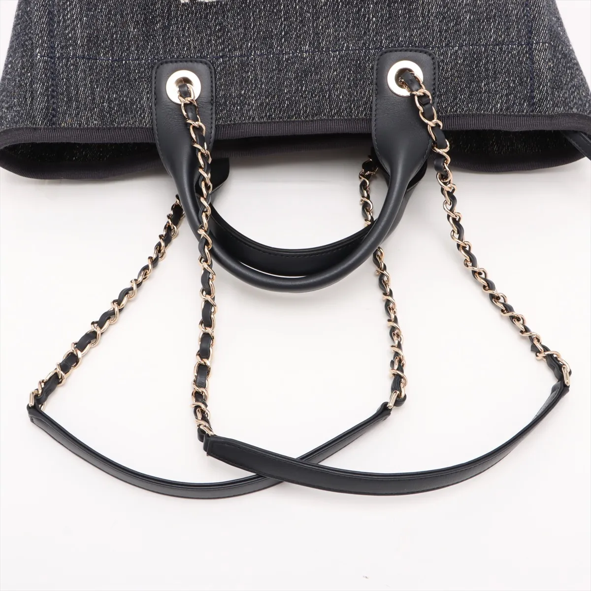 Deauville MM Mixed Fiber Chain Tote Bag Blue Gold Hardware H8CUCECG Random Plate — view 7