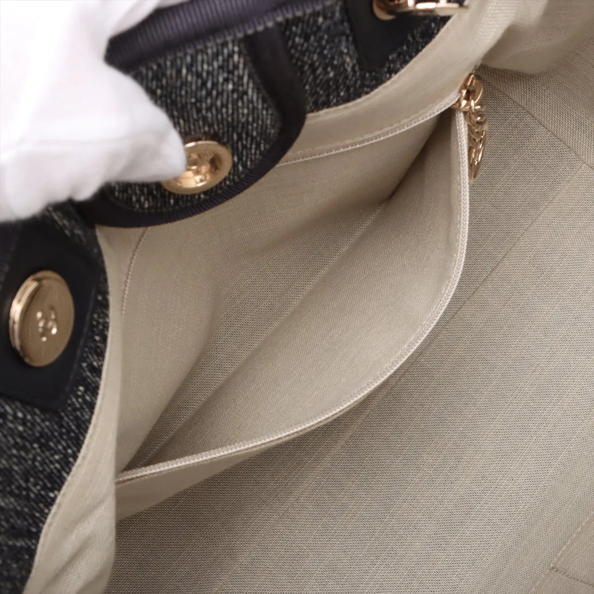 Deauville MM Mixed Fiber Chain Tote Bag Blue Gold Hardware H8CUCECG Random Plate — view 10