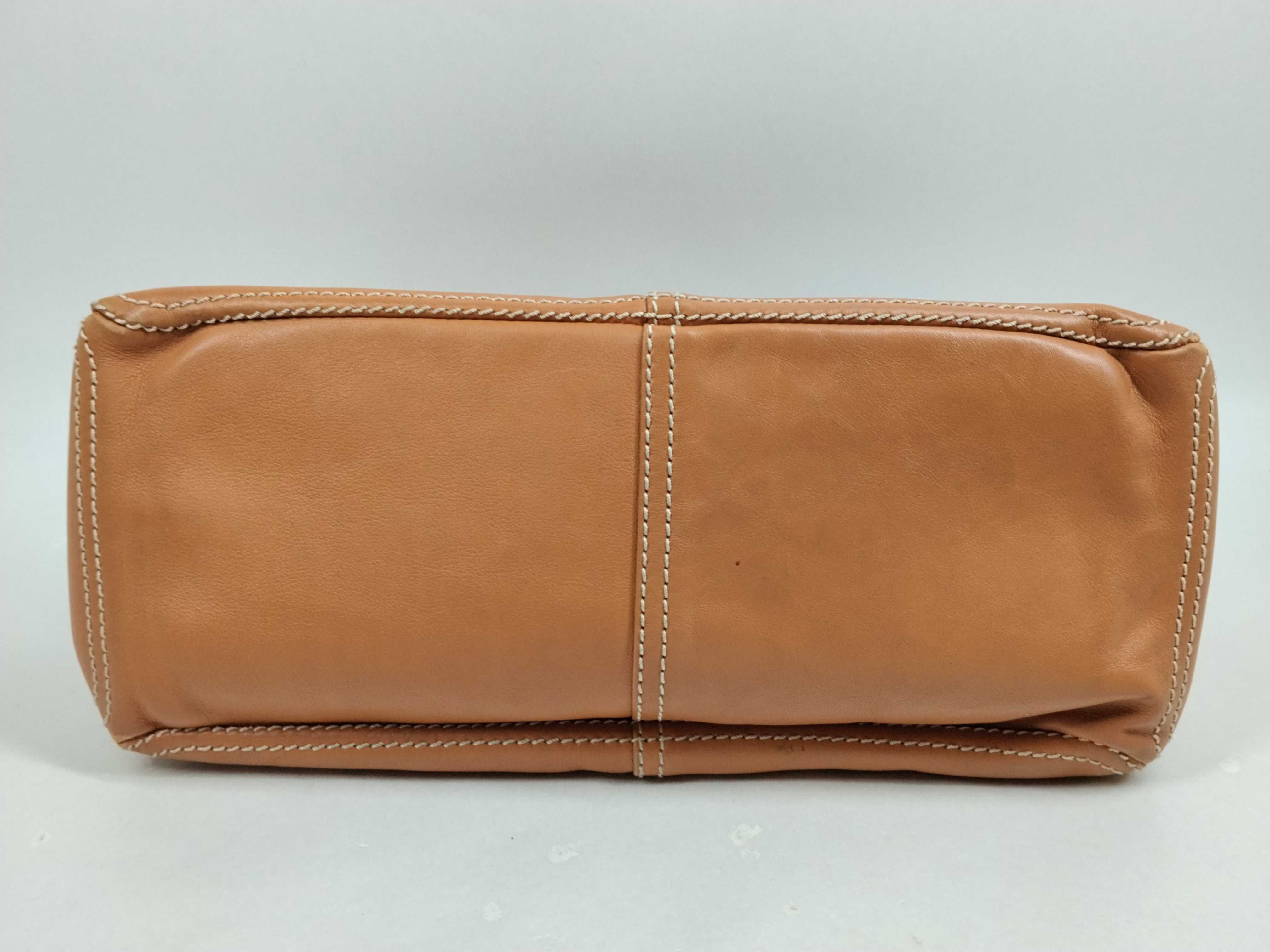brown handbag — view 9