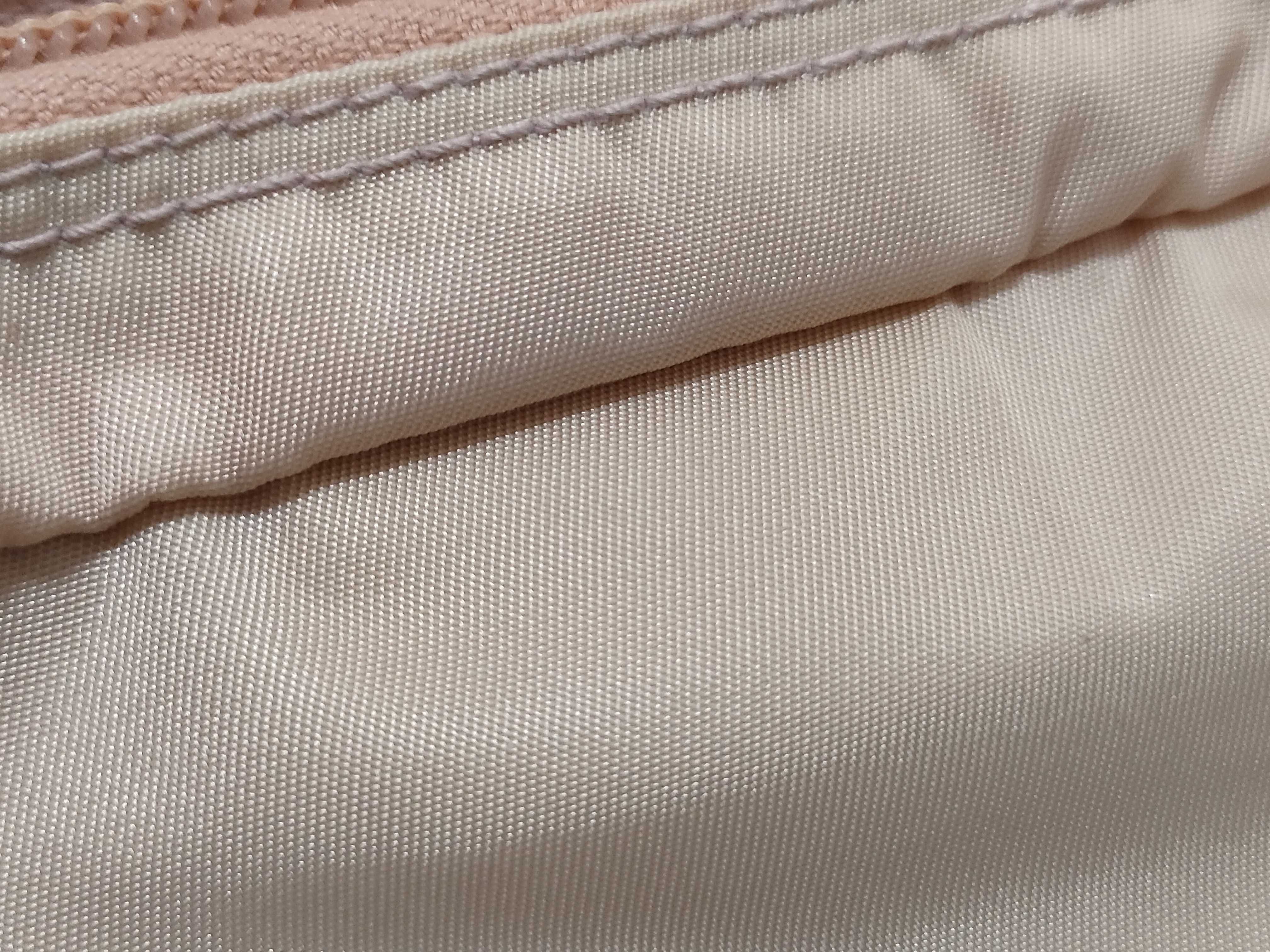 nylon pouch with triangular logo. — view 13