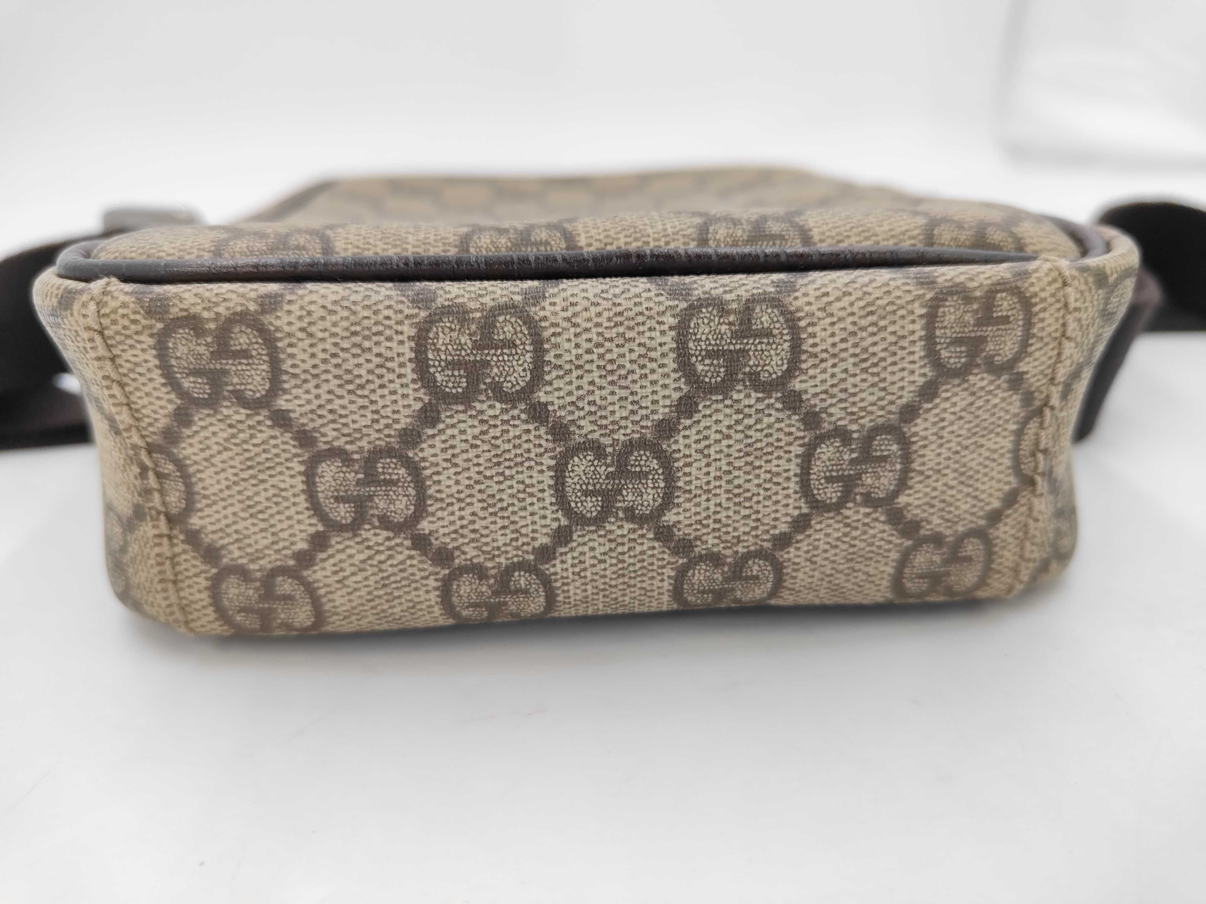 GG Supreme Shoulder Bag — view 7
