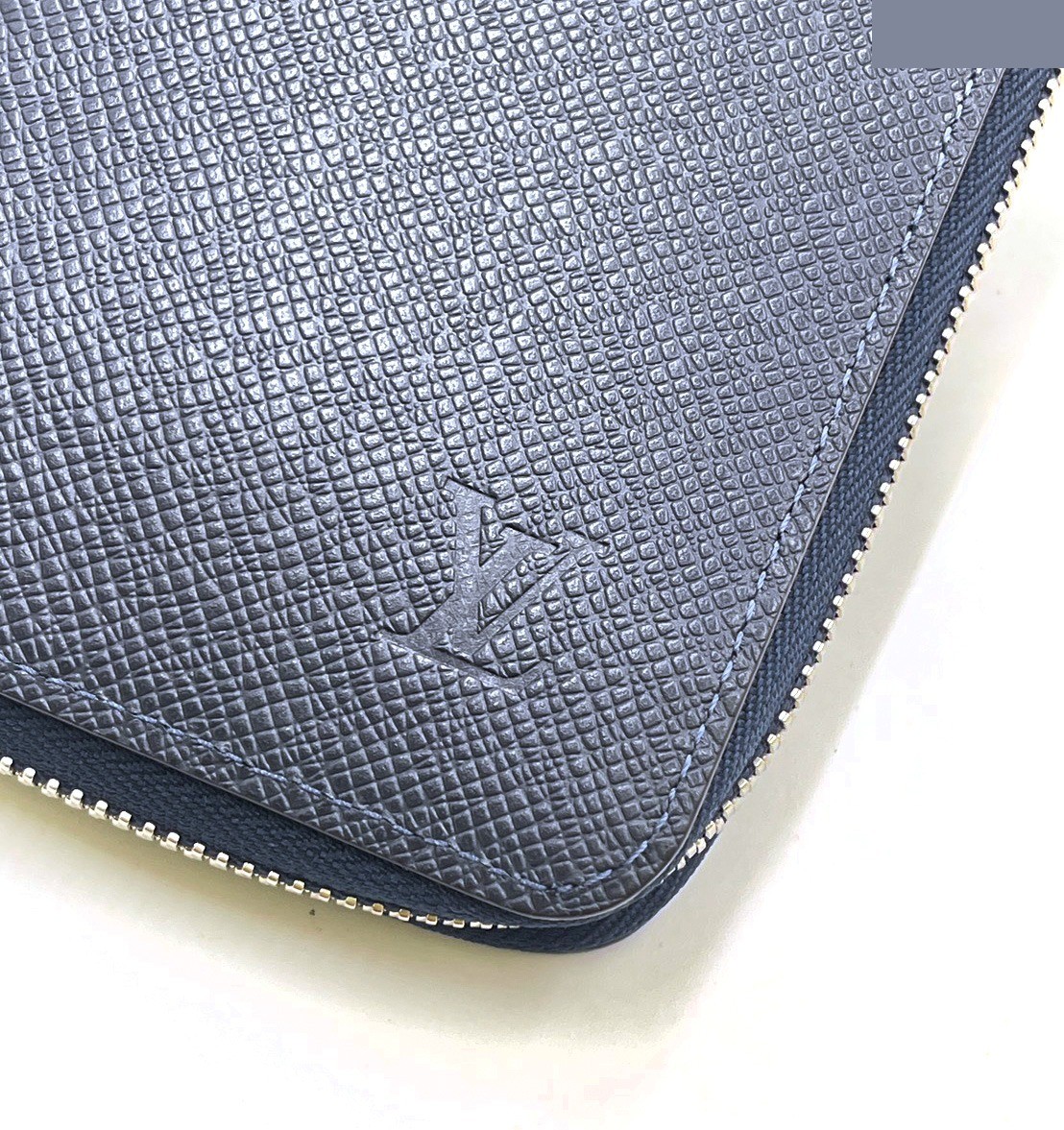 Zippy Wallet Vertical — view 3