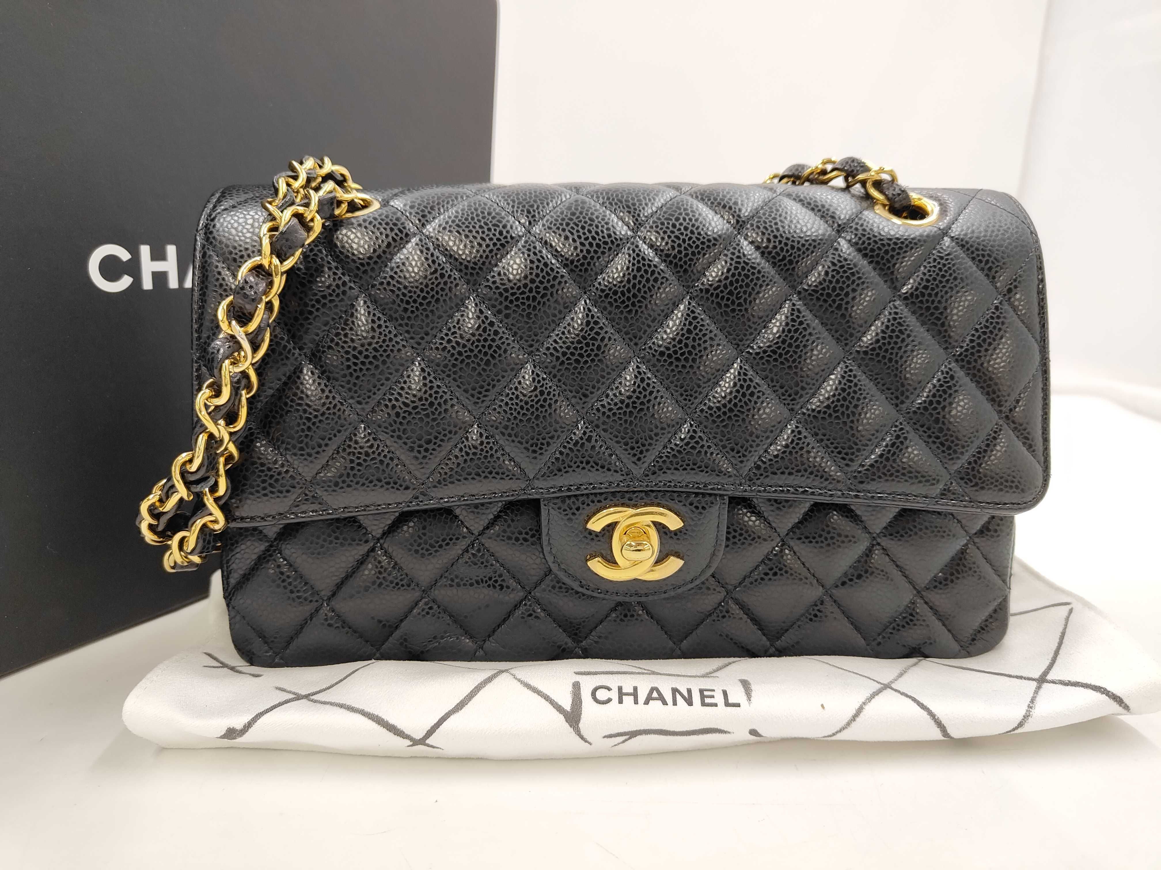 Matelassé Caviar Skin Chain Shoulder Bag