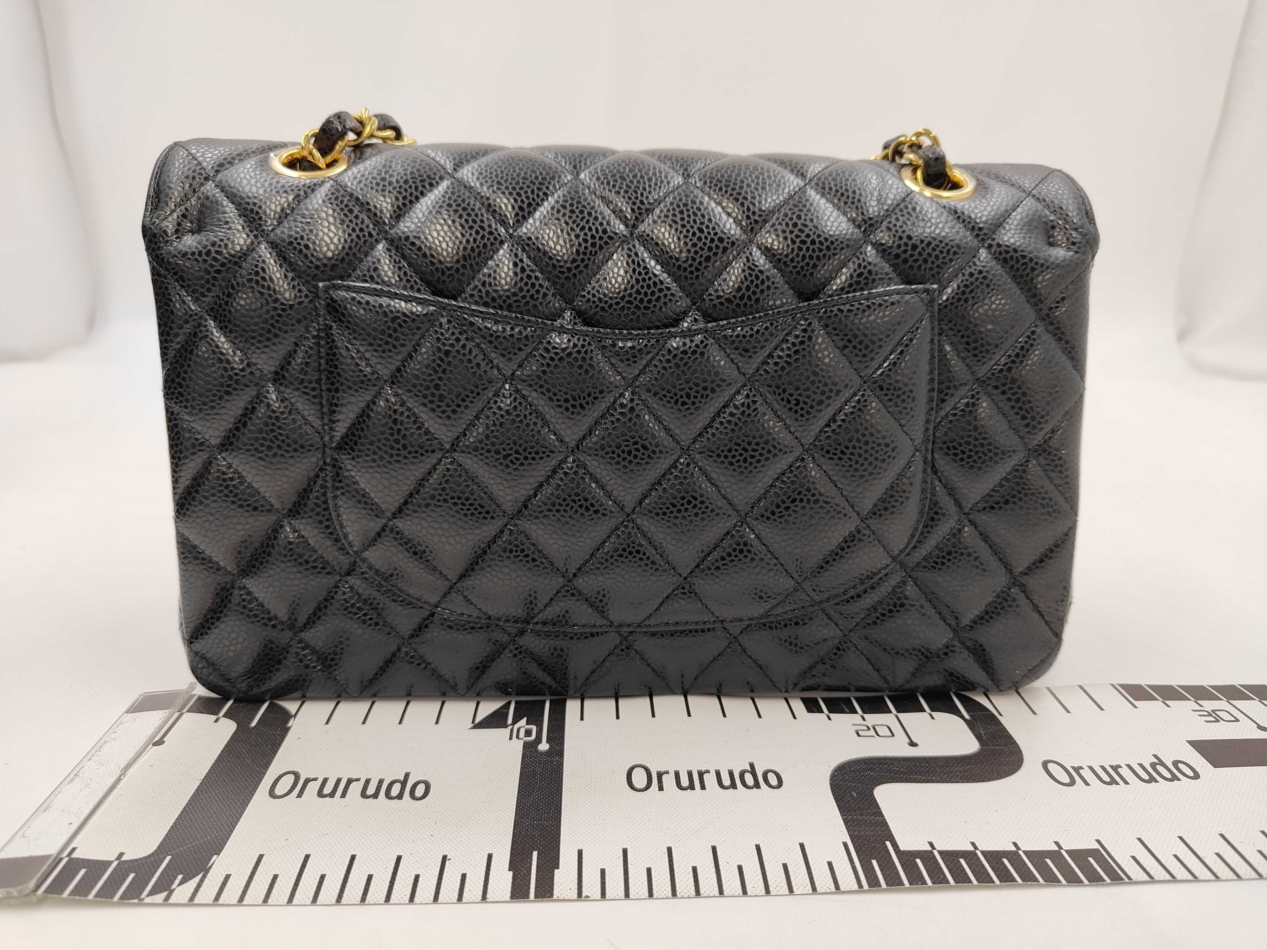 Matelassé Caviar Skin Chain Shoulder Bag — view 2