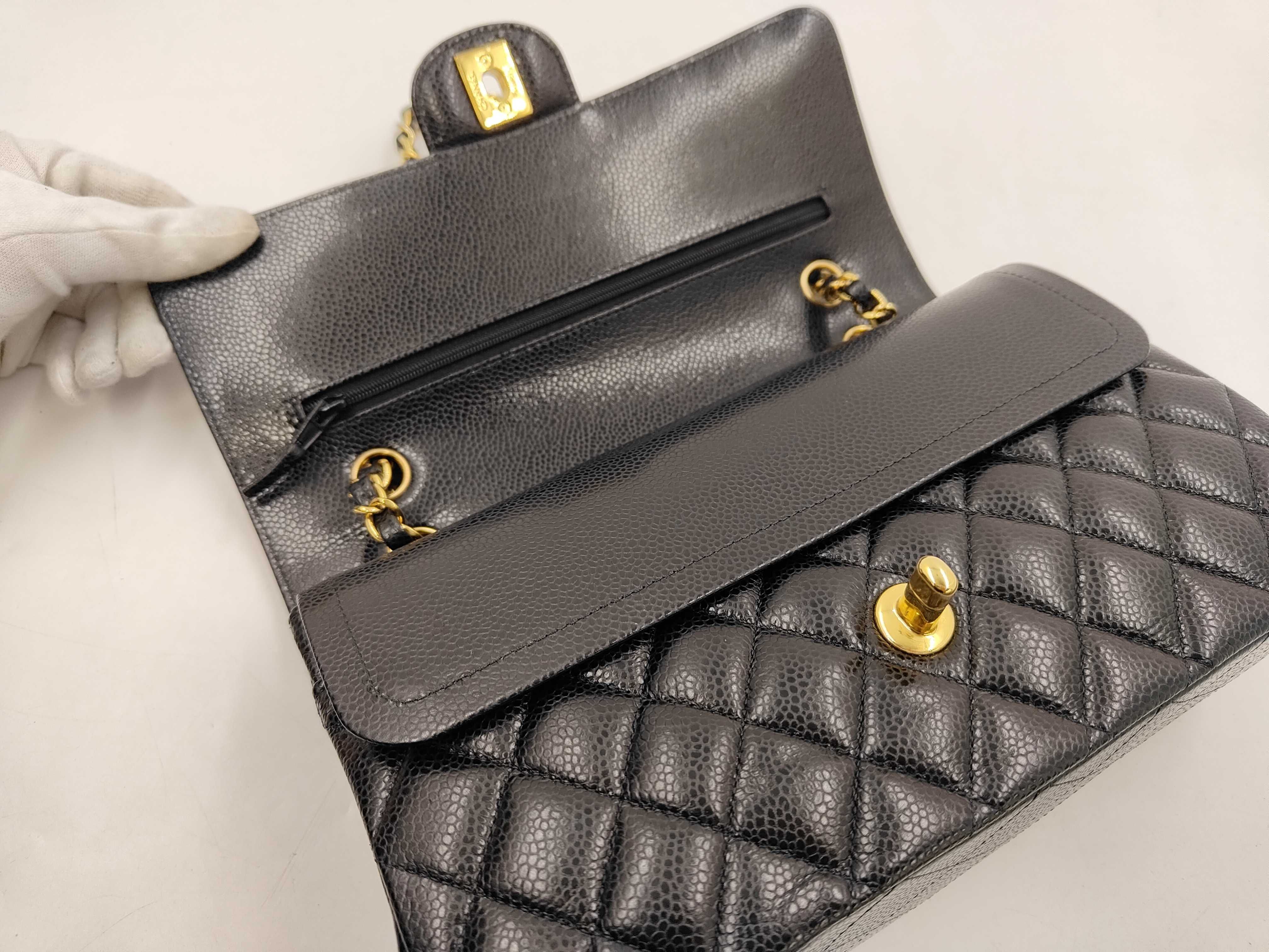 Matelassé Caviar Skin Chain Shoulder Bag — view 7