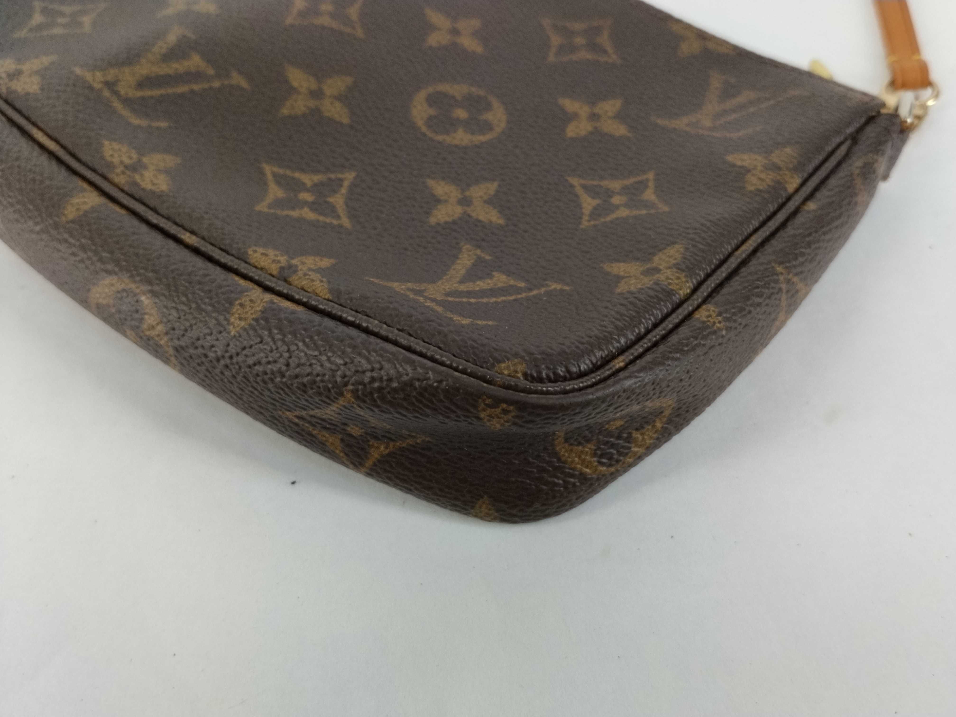 Monogram Vuitton M51980 Pochette Accessoires Pouch Monogram Canvas Brown Pouch — view 7
