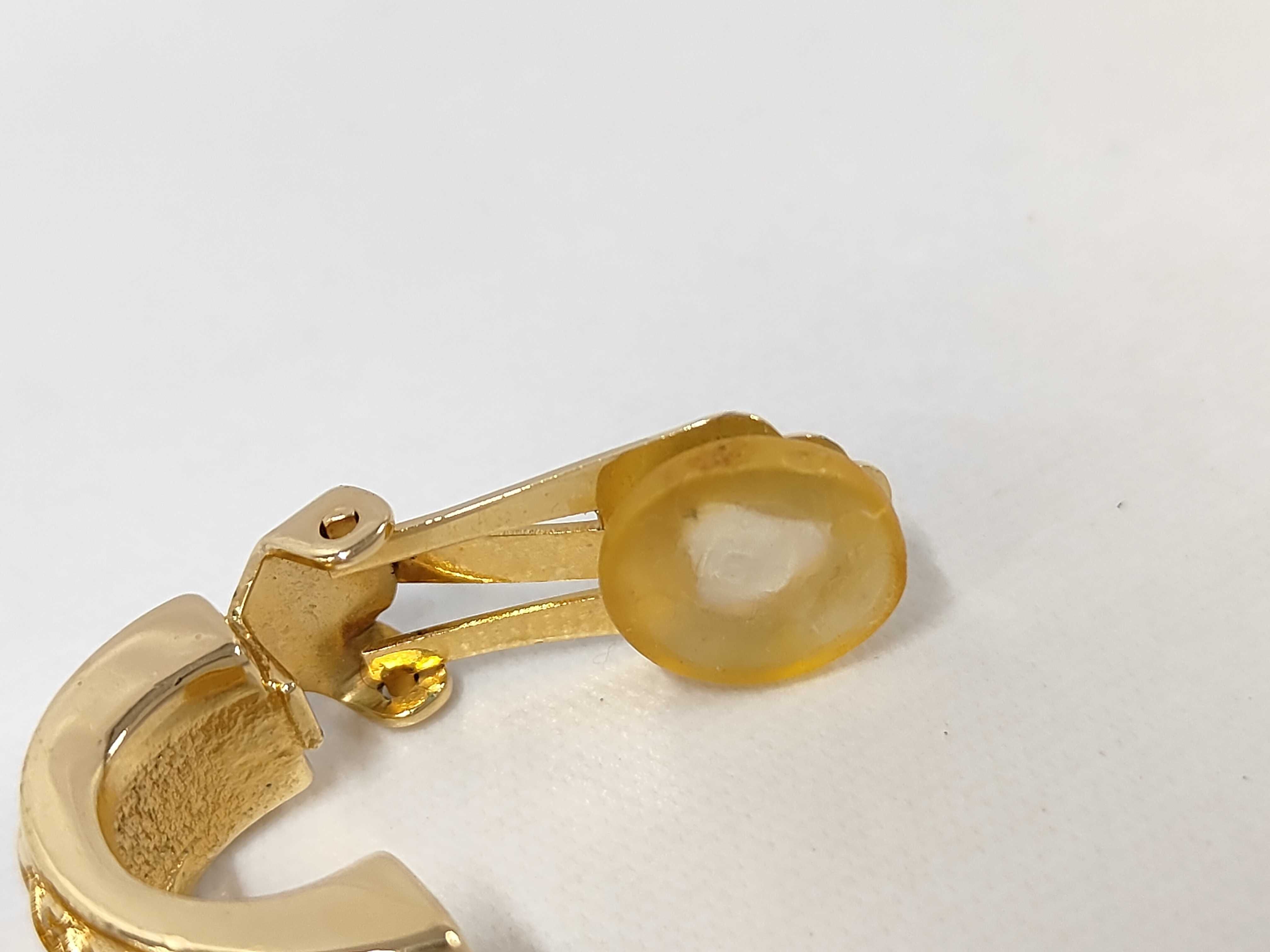 Half Hoop Mesh Gold (YG) Earrings — view 4