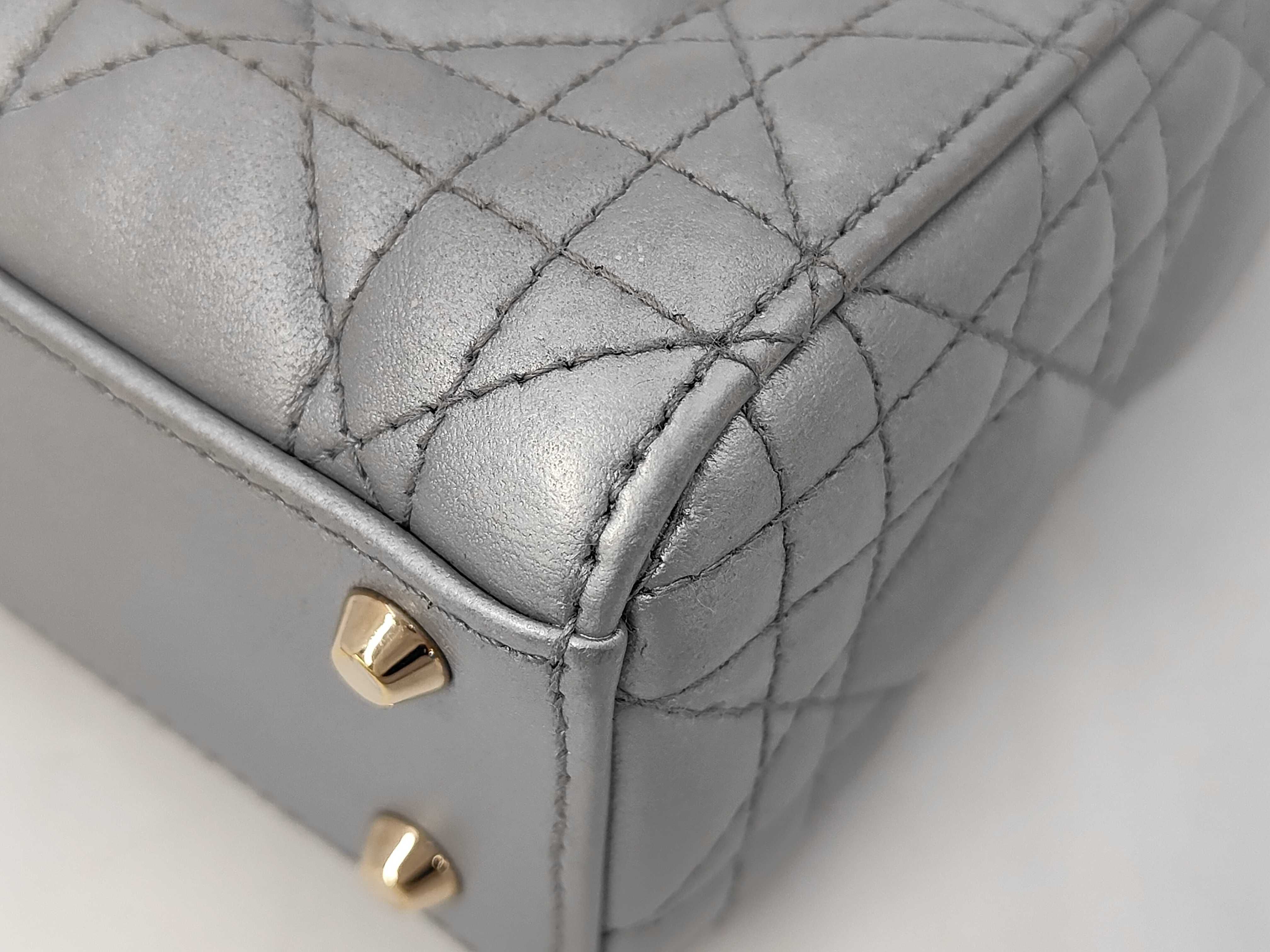 handbag — view 3