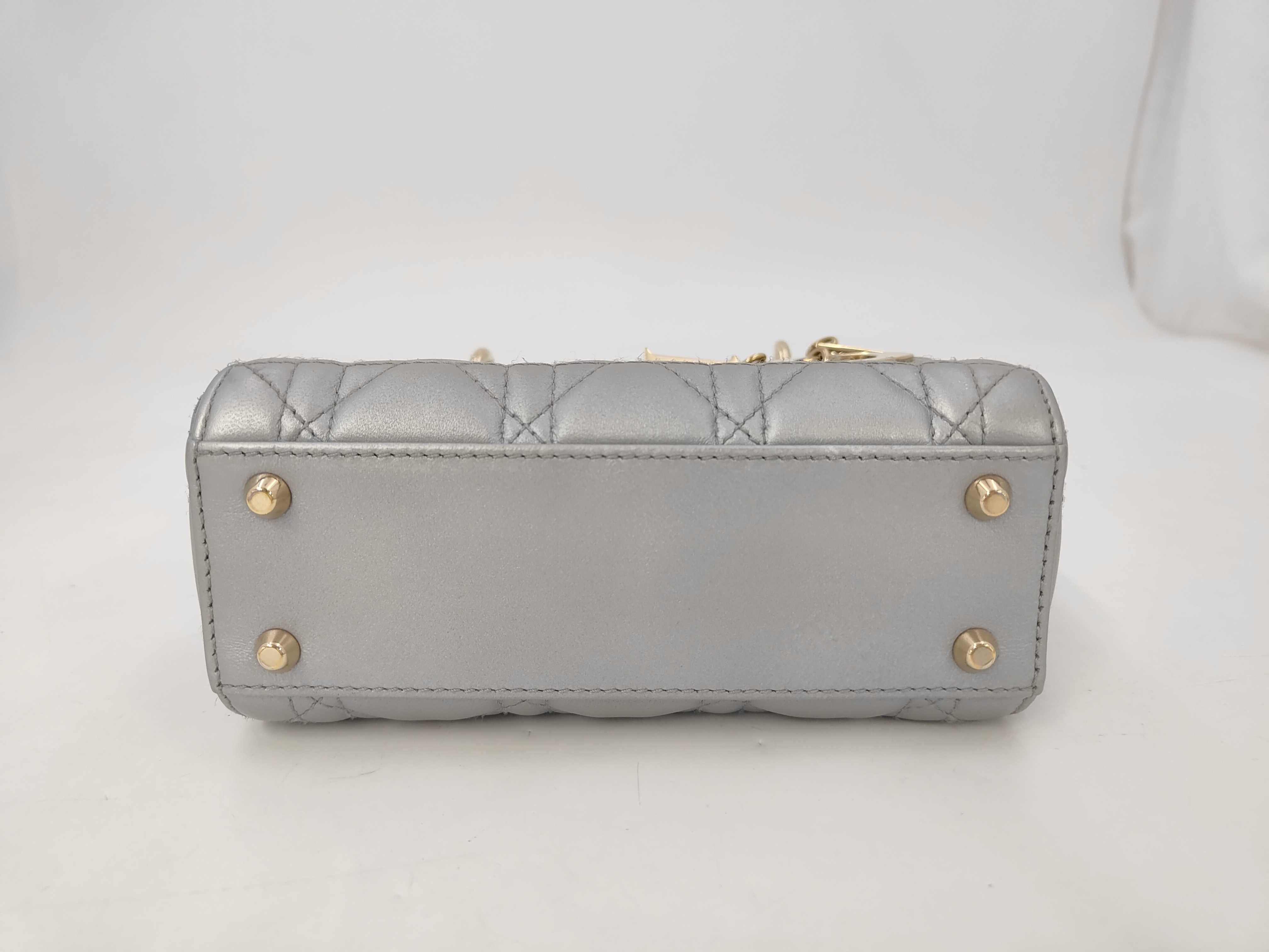 handbag — view 4