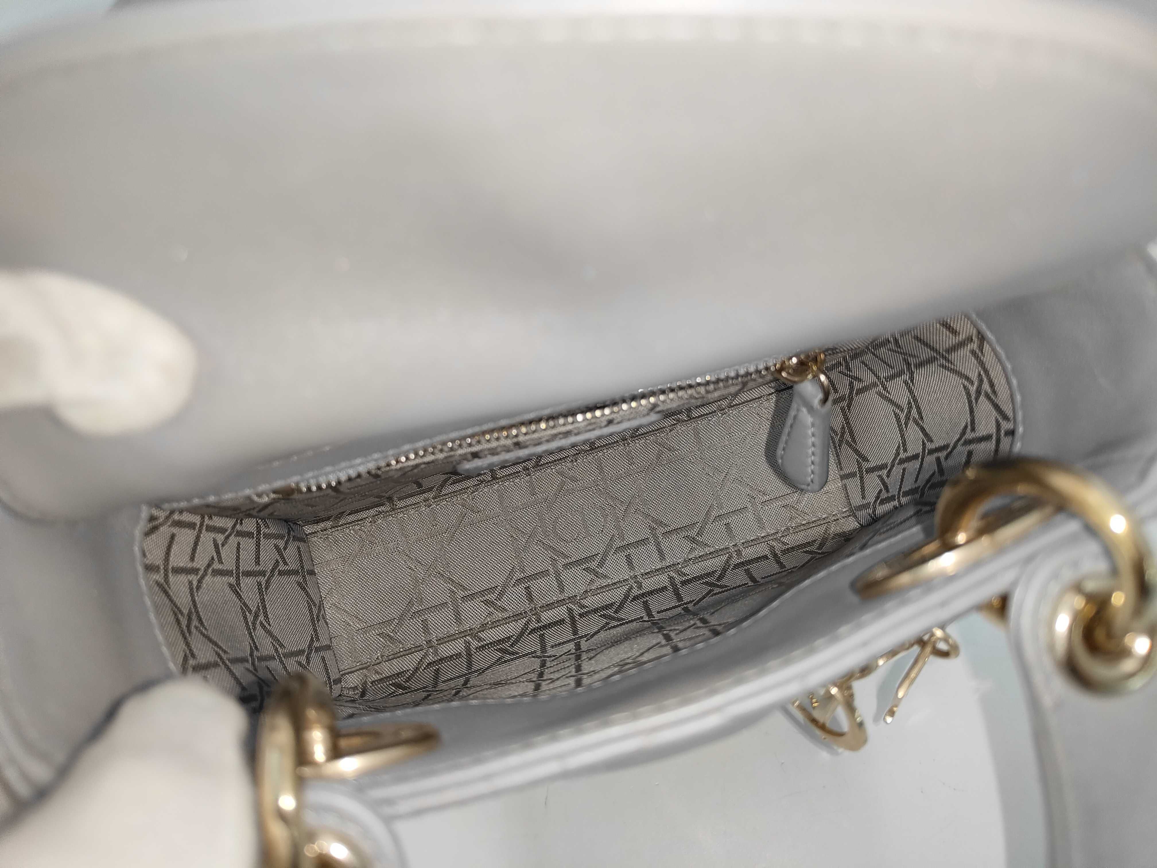 handbag — view 8