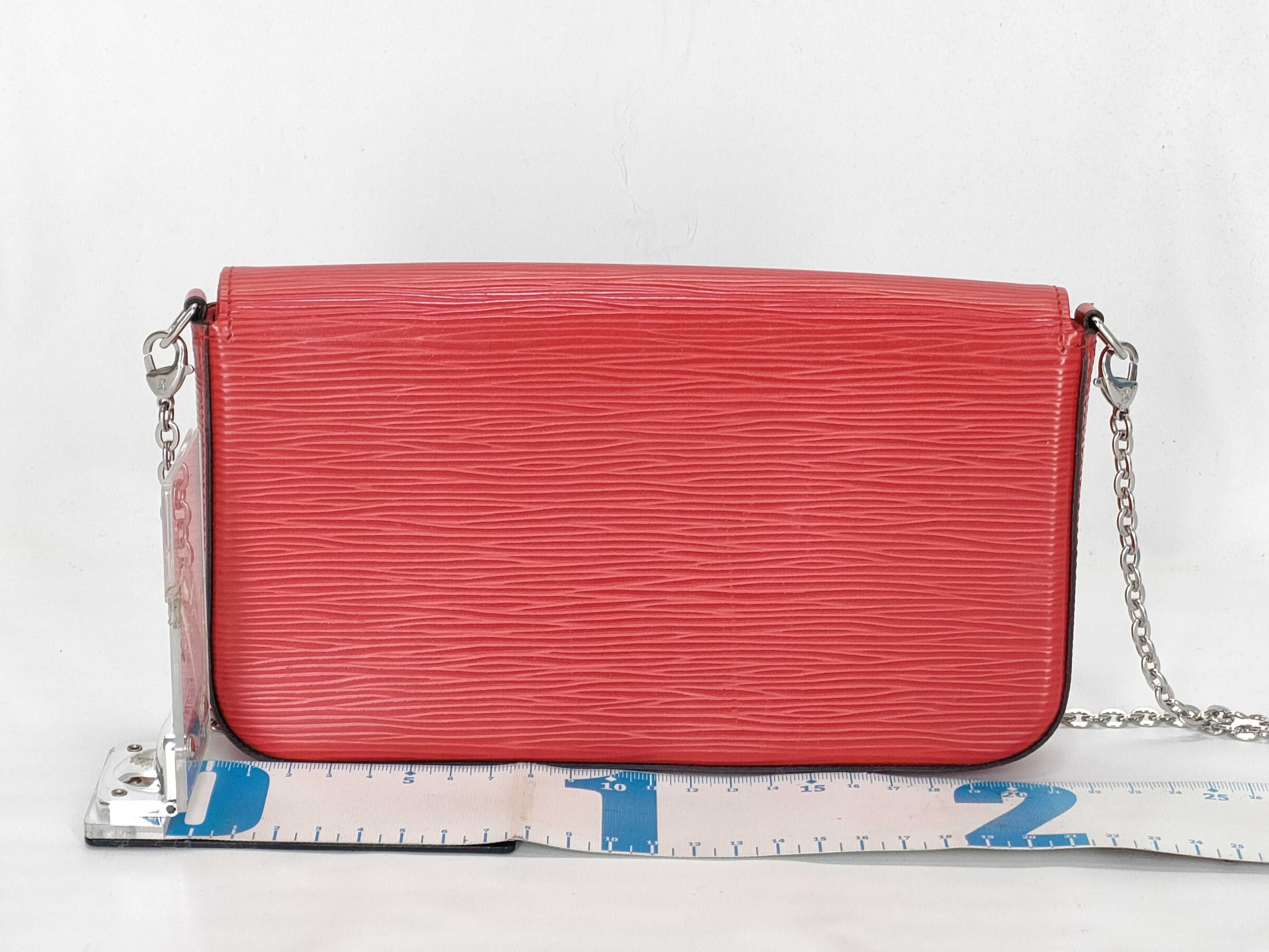 Epi Leather Pochette Felicie M41559 Red Shoulder Bag — view 2