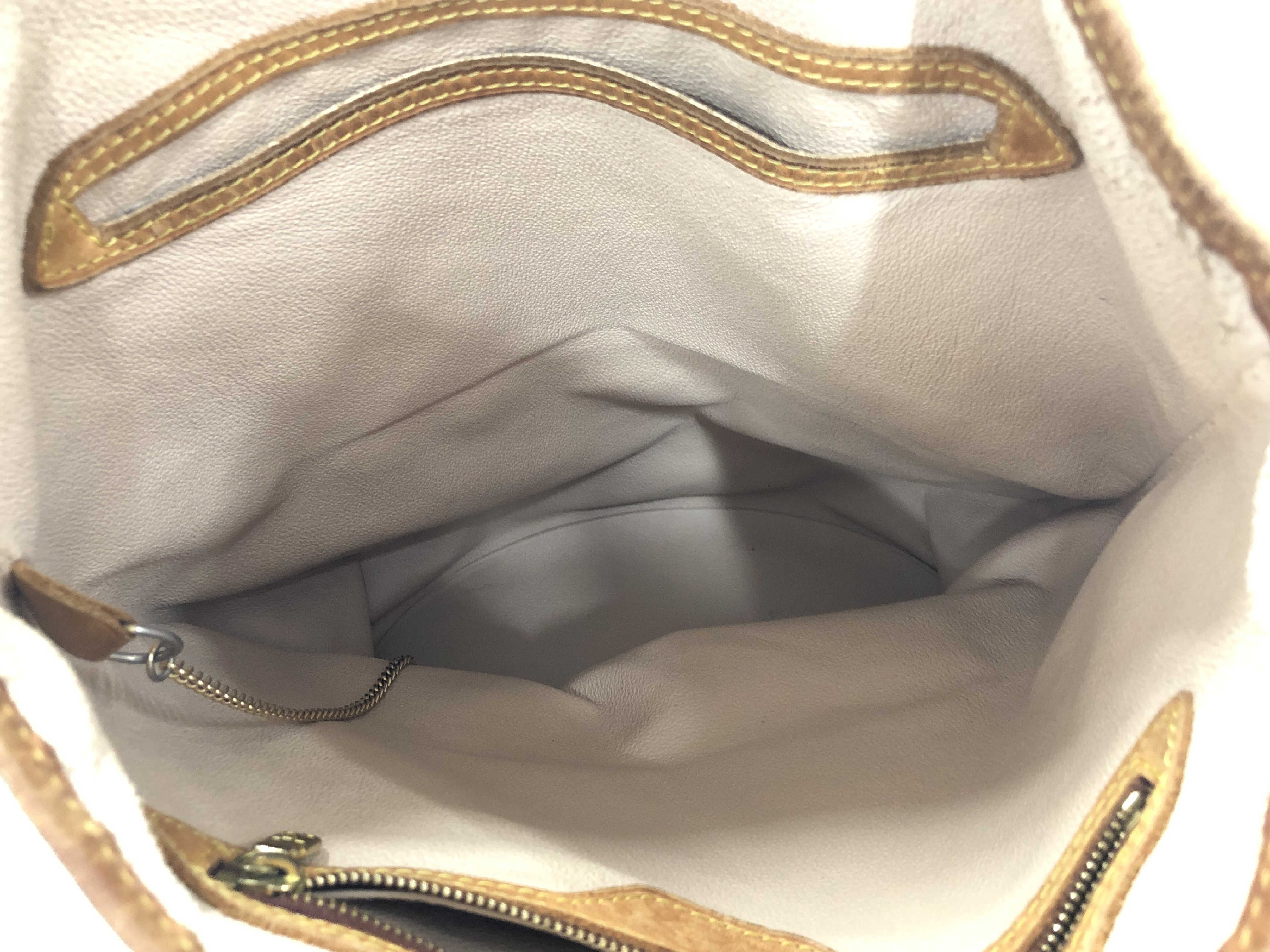 Monogram Bucket GM M42236 FL0065 PVC Brown Tote Bag — view 6