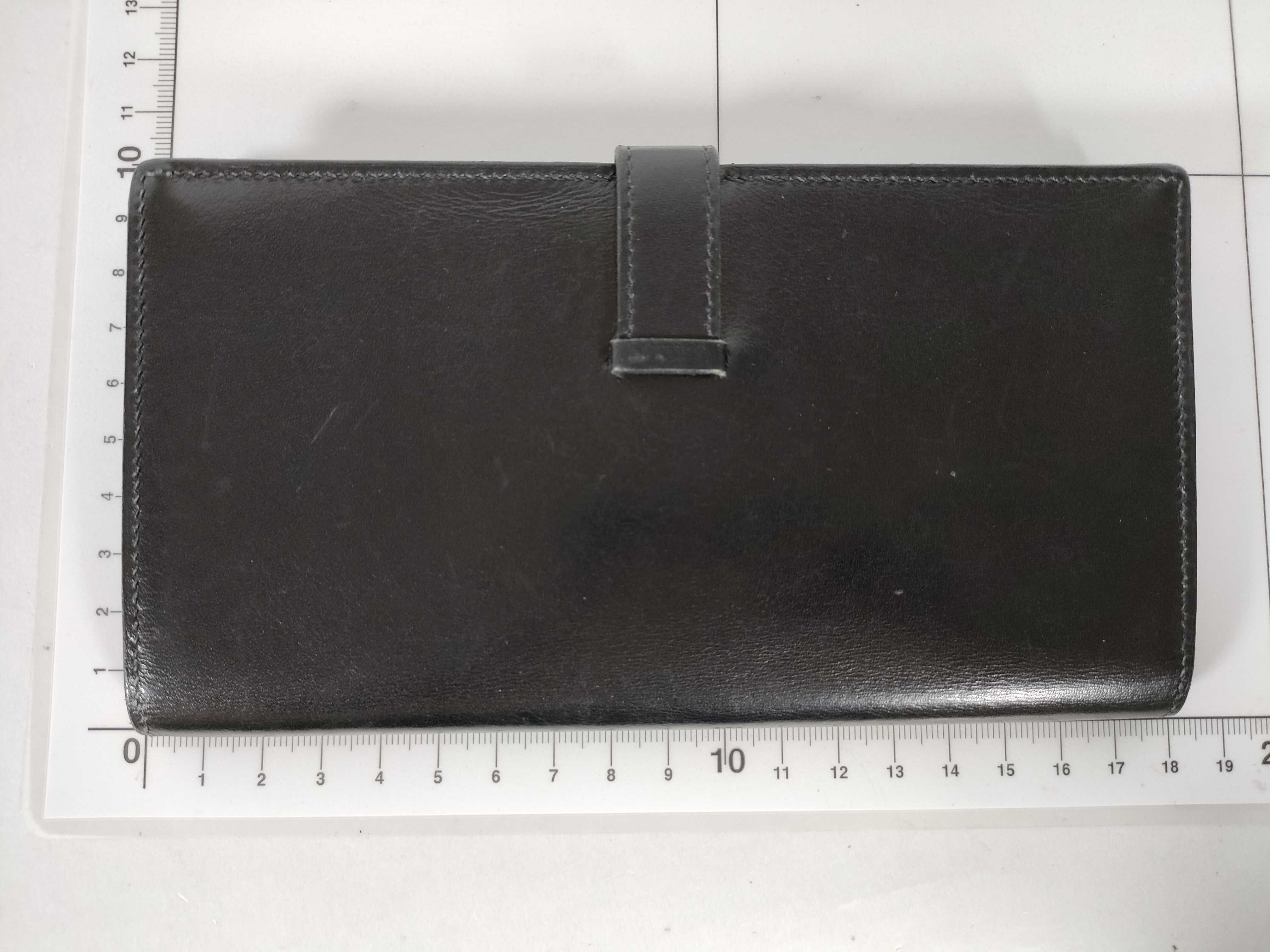 Bearn Soufflé Box Calf Black Wallet — view 2