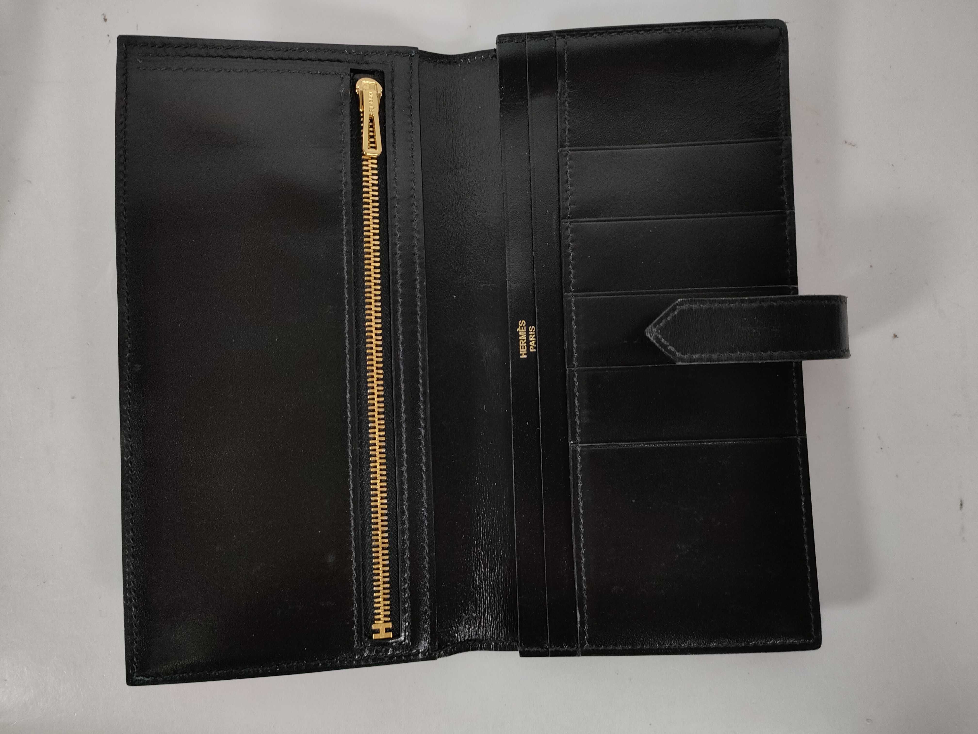 Bearn Soufflé Box Calf Black Wallet — view 8