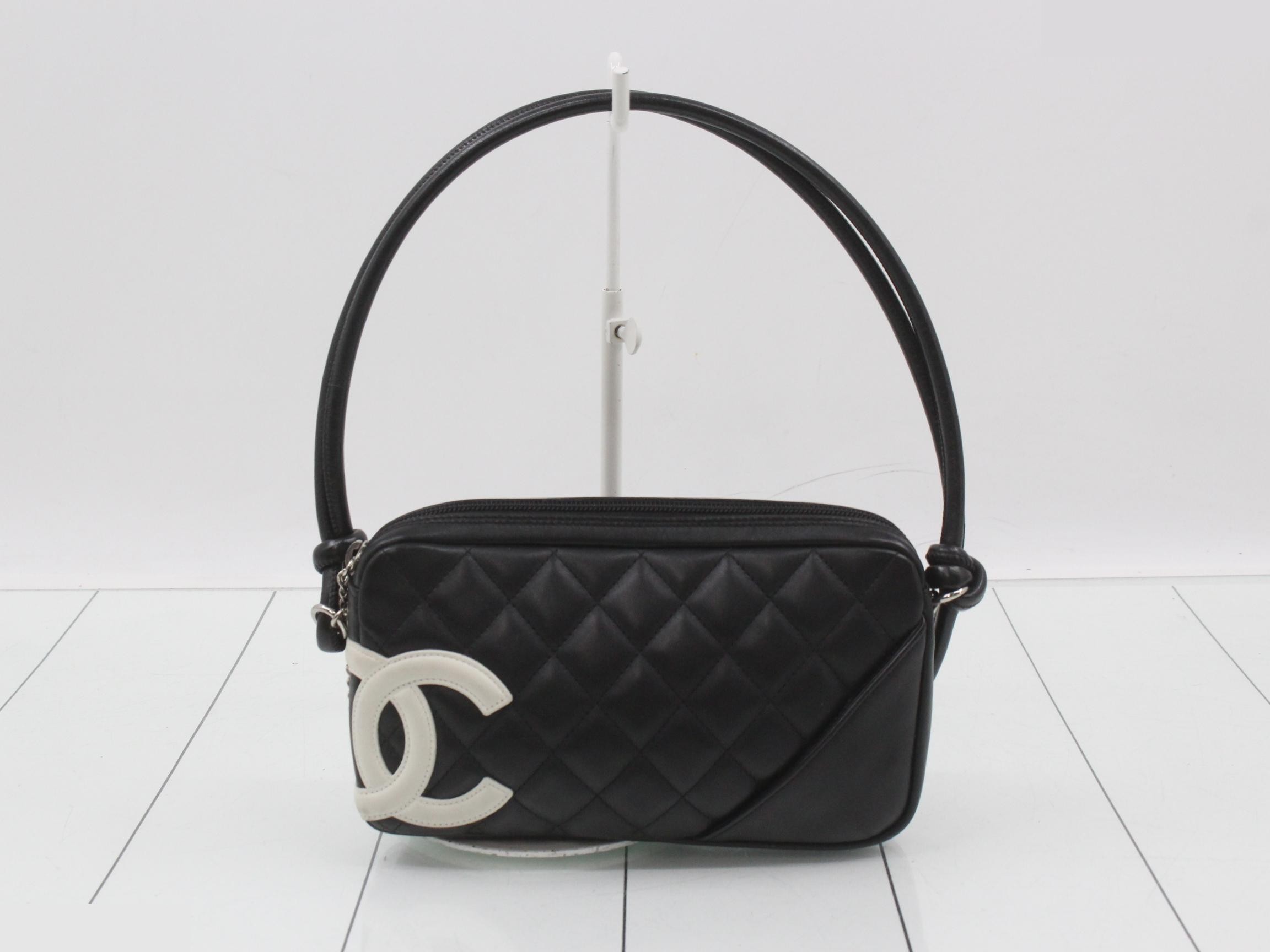 Shoulder bag, Cambon, lambskin, item number 9.