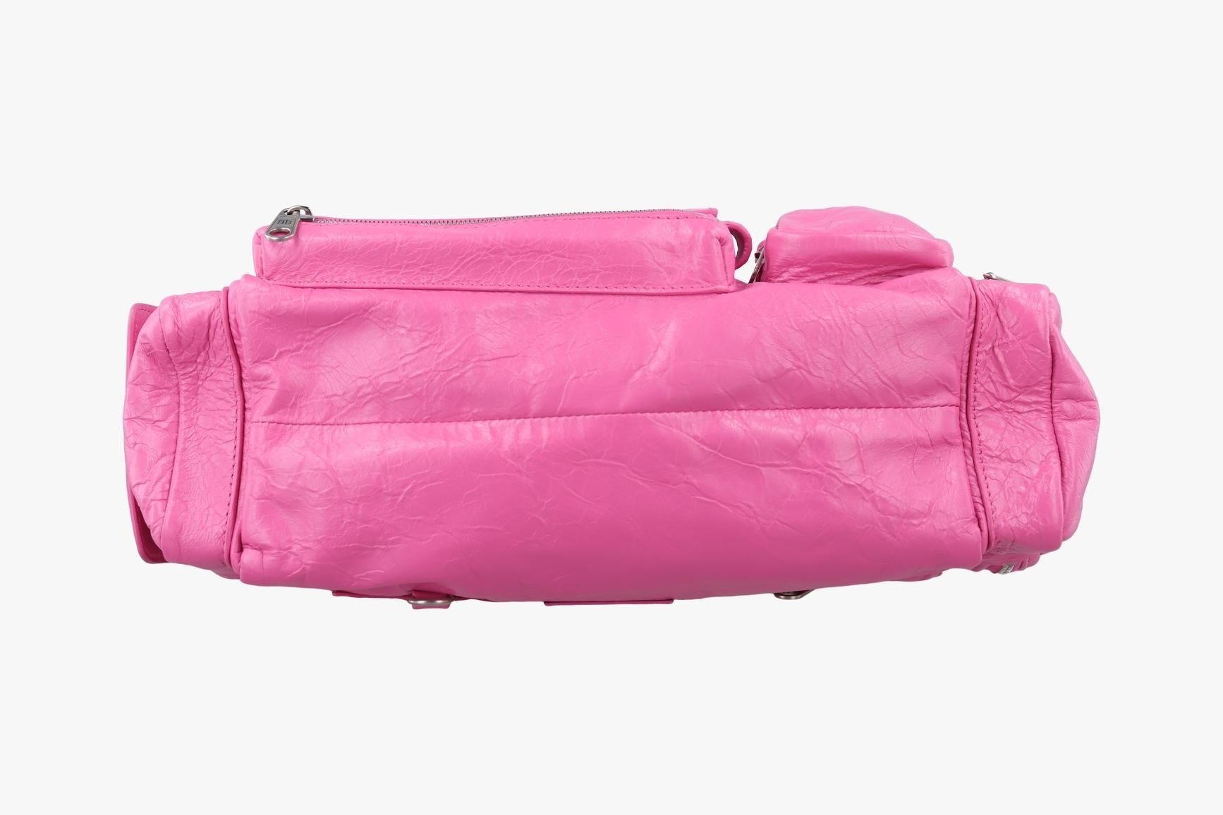 Super Busy XS Sling Bag, Leather, Pink — view 3