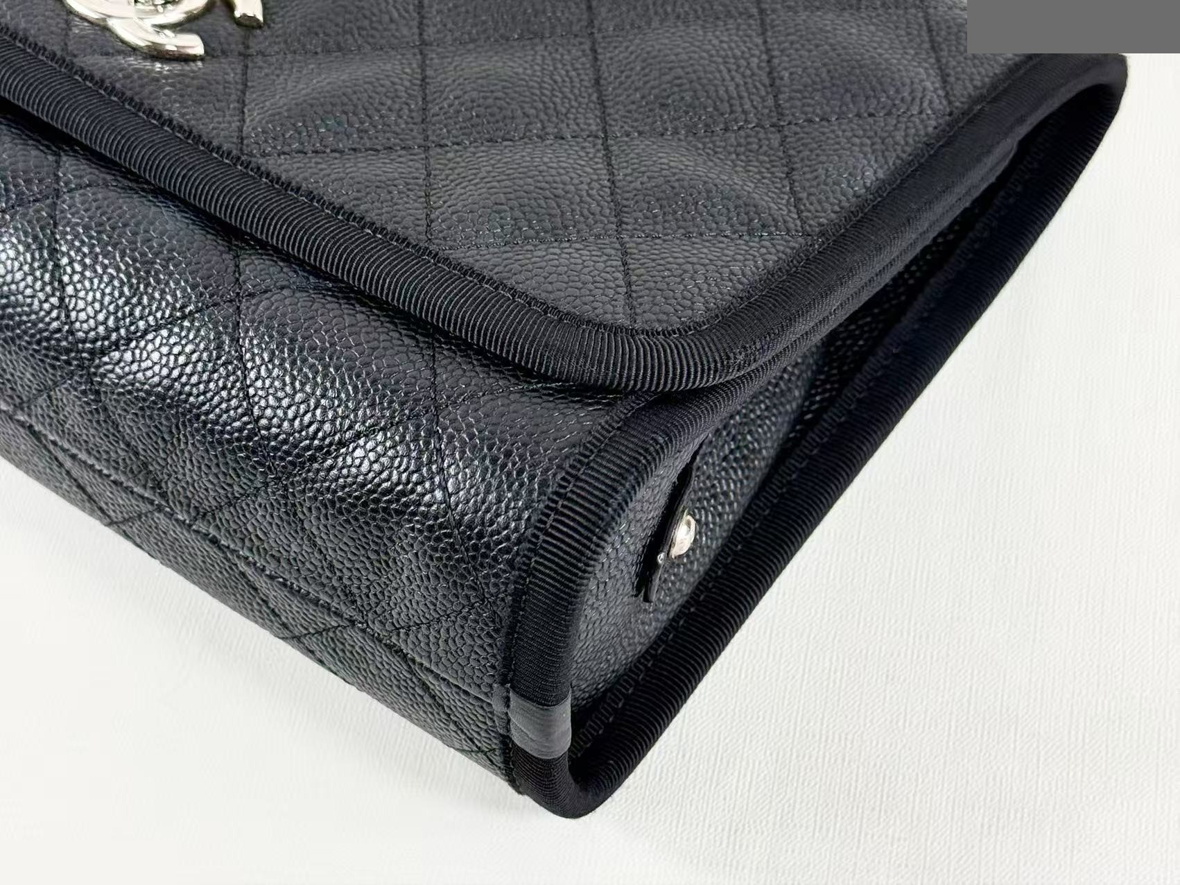 Black caviar leather 2-way Matelassé shoulder bag, W27cm, approximately 25th series. — view 6