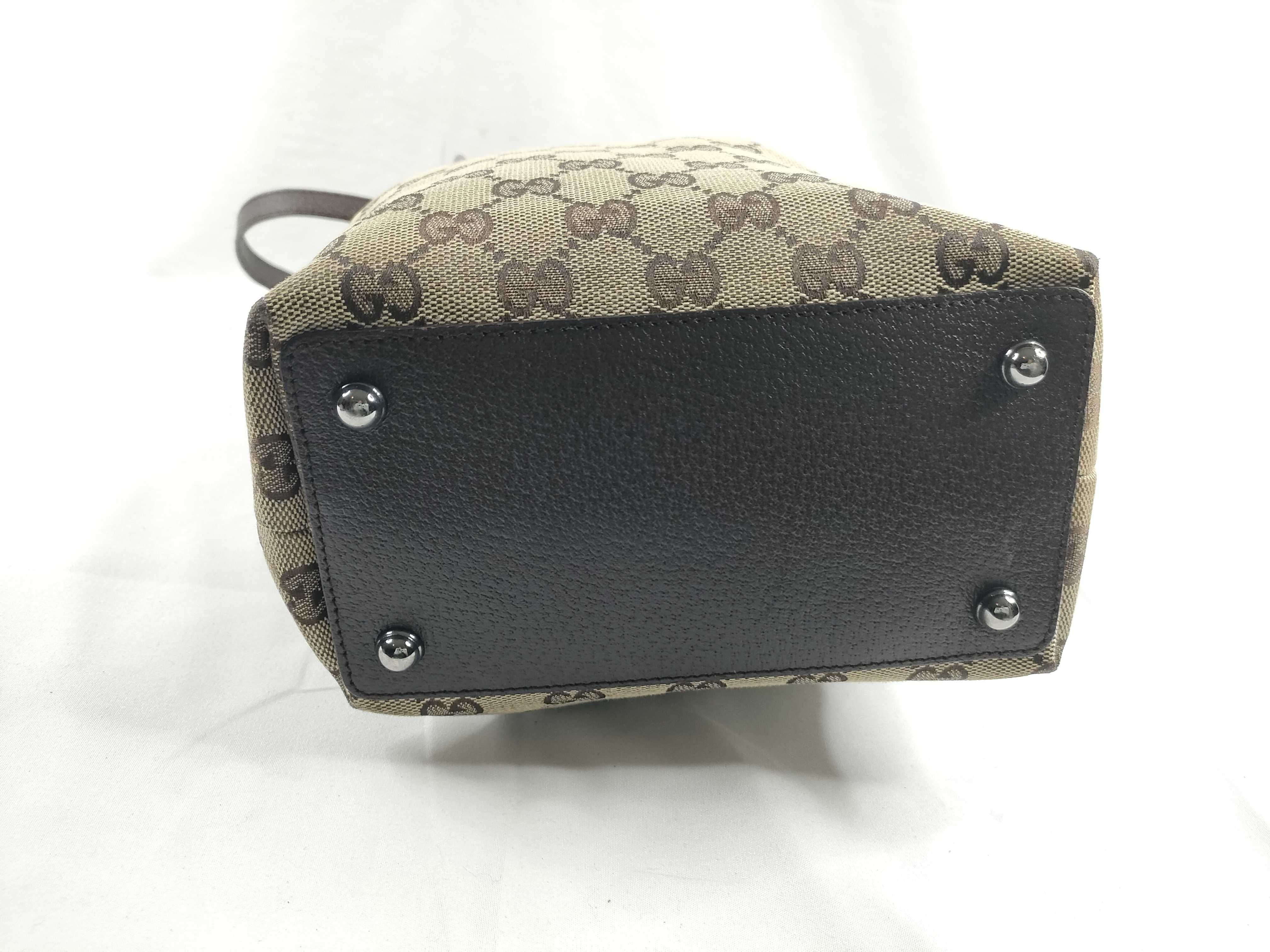 GG Canvas Tote Bag 257068 Tote Bag — view 4