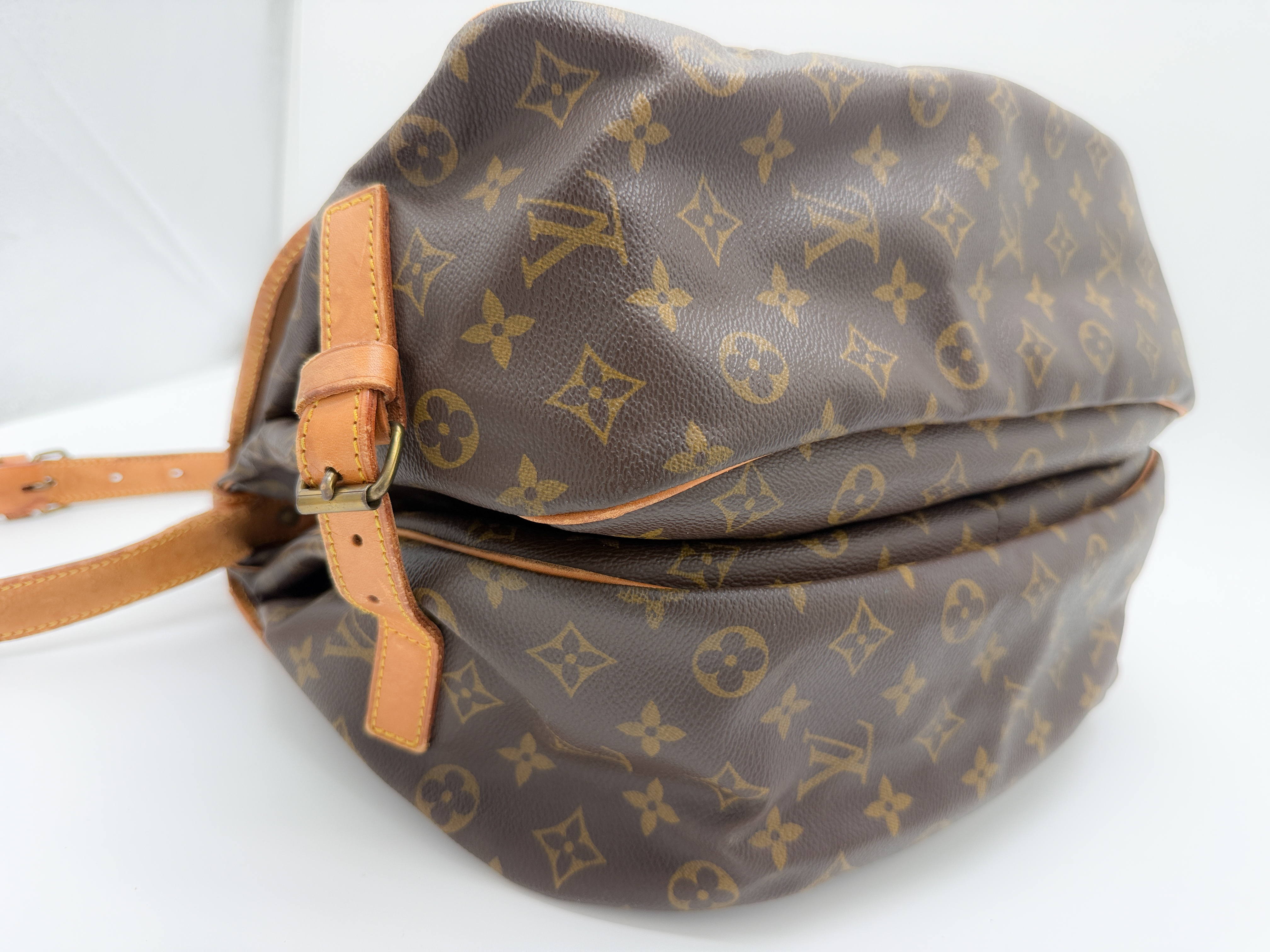 Monogram M42254 Saumur 35 AR1901 Shoulder Bag — view 8