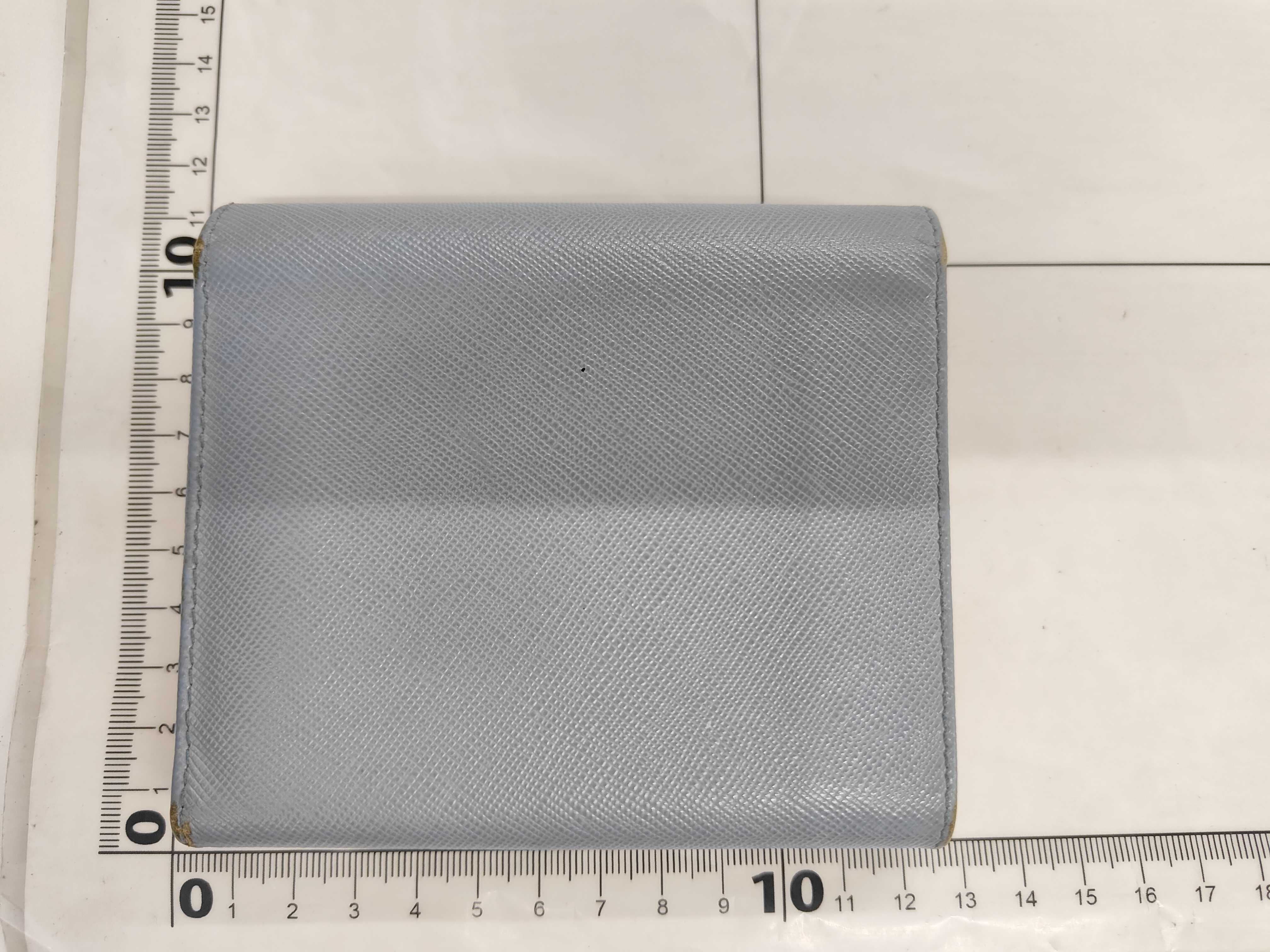 wallet — view 2