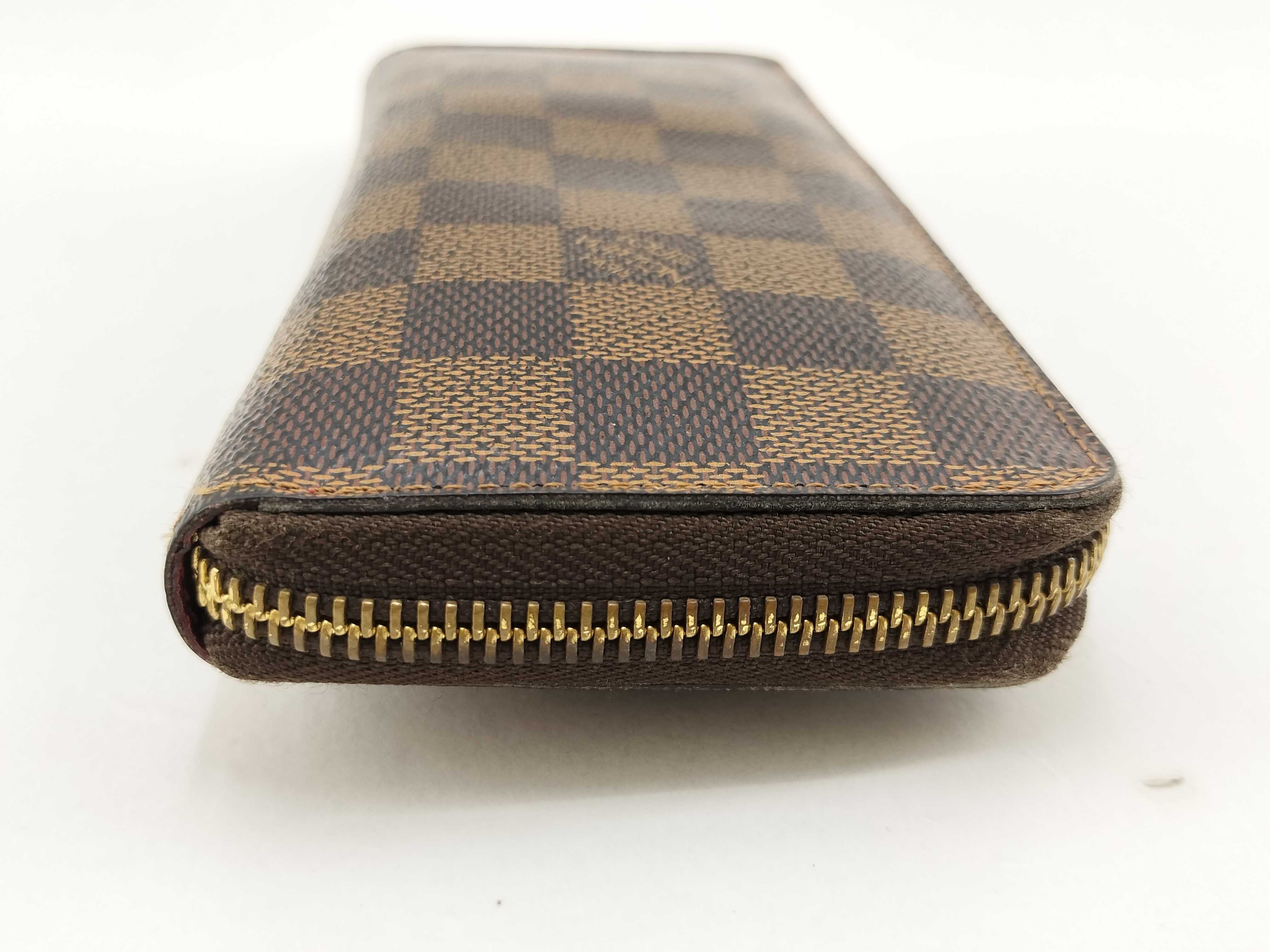 Damier Zippy Wallet — view 3