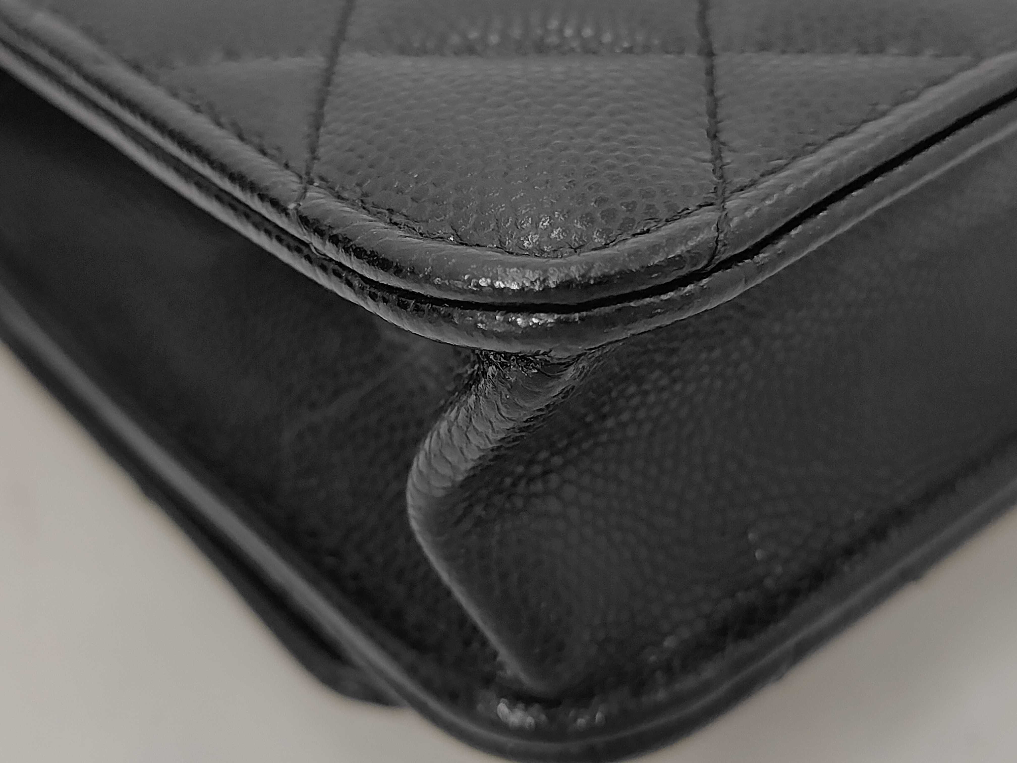 Matelassé Caviar Skin Chain Wallet Shoulder Bag — view 3
