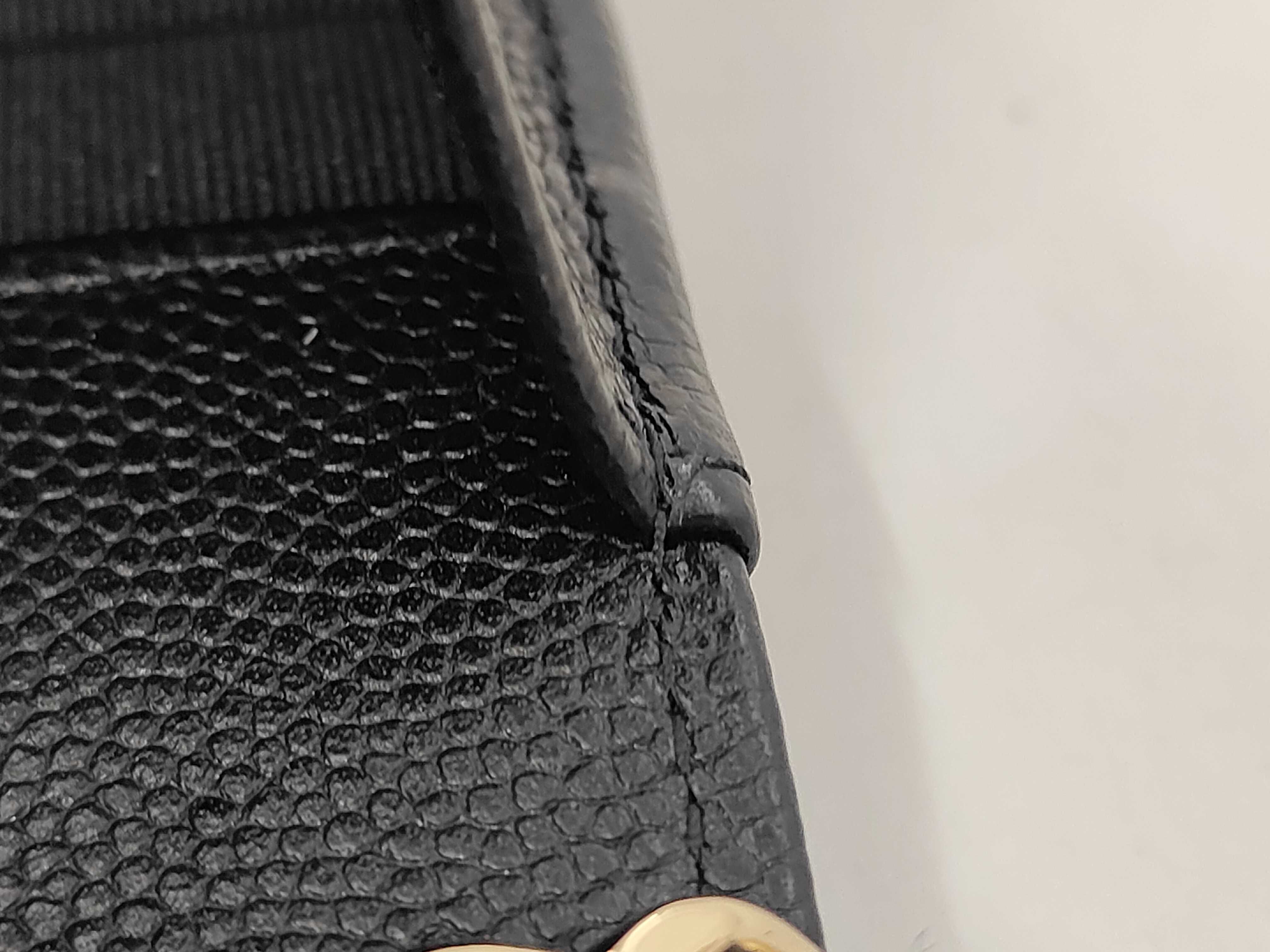 Matelassé Caviar Skin Chain Wallet Shoulder Bag — view 9
