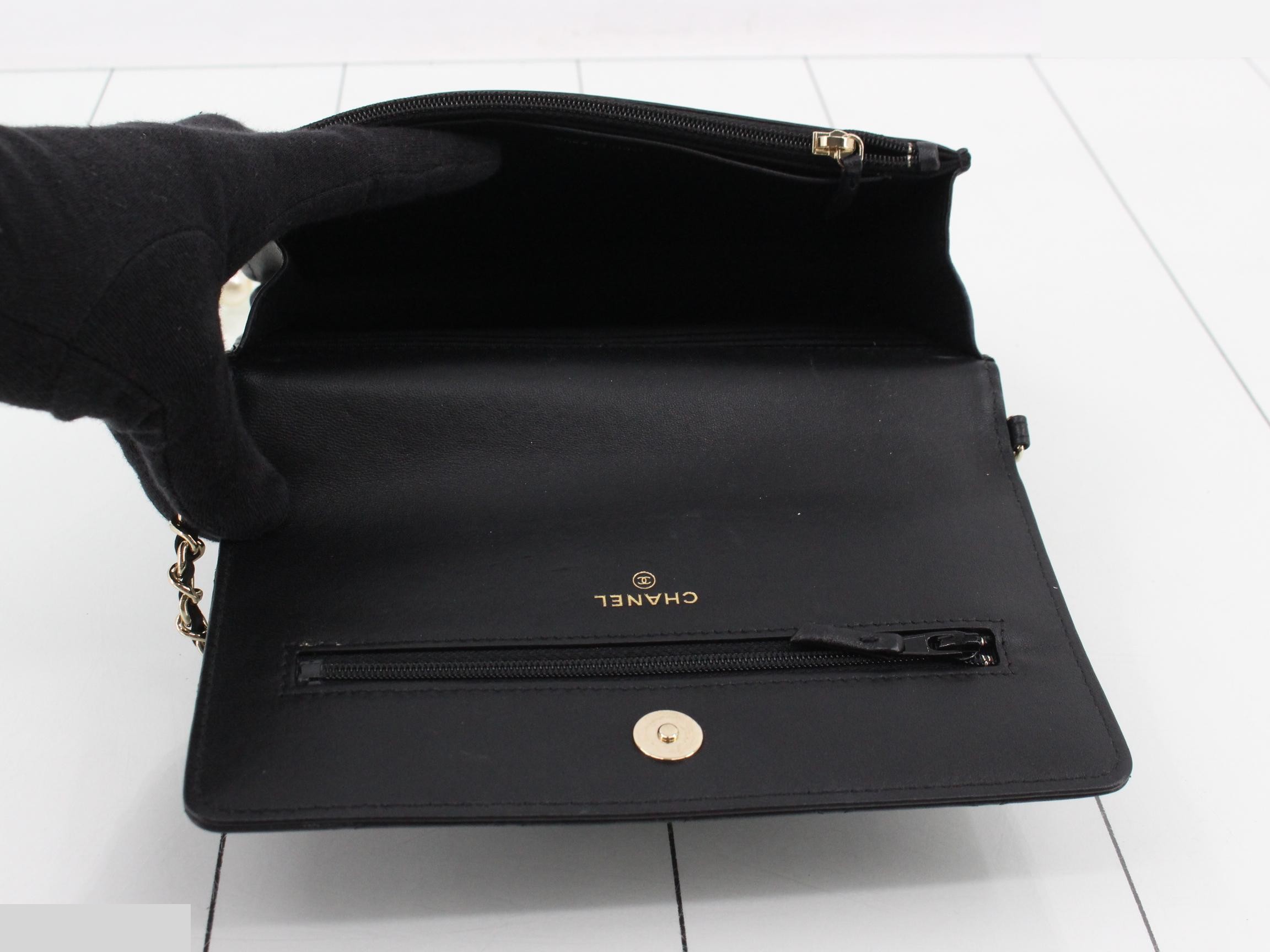 Pearl Matelassé Lambskin Chain Wallet — view 4