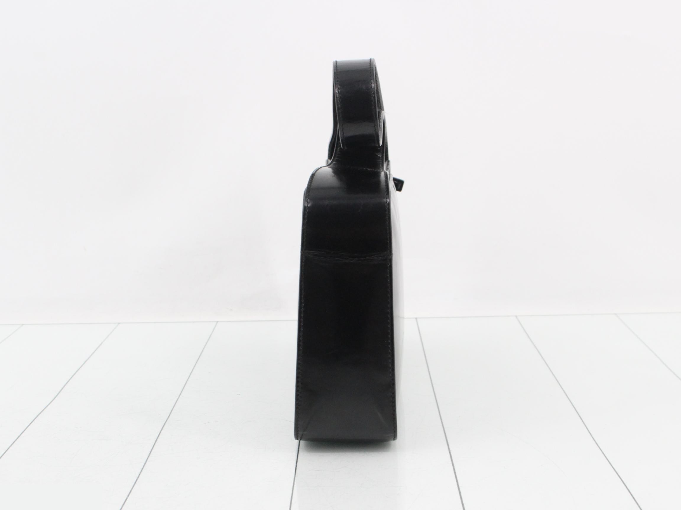 handbag — view 3