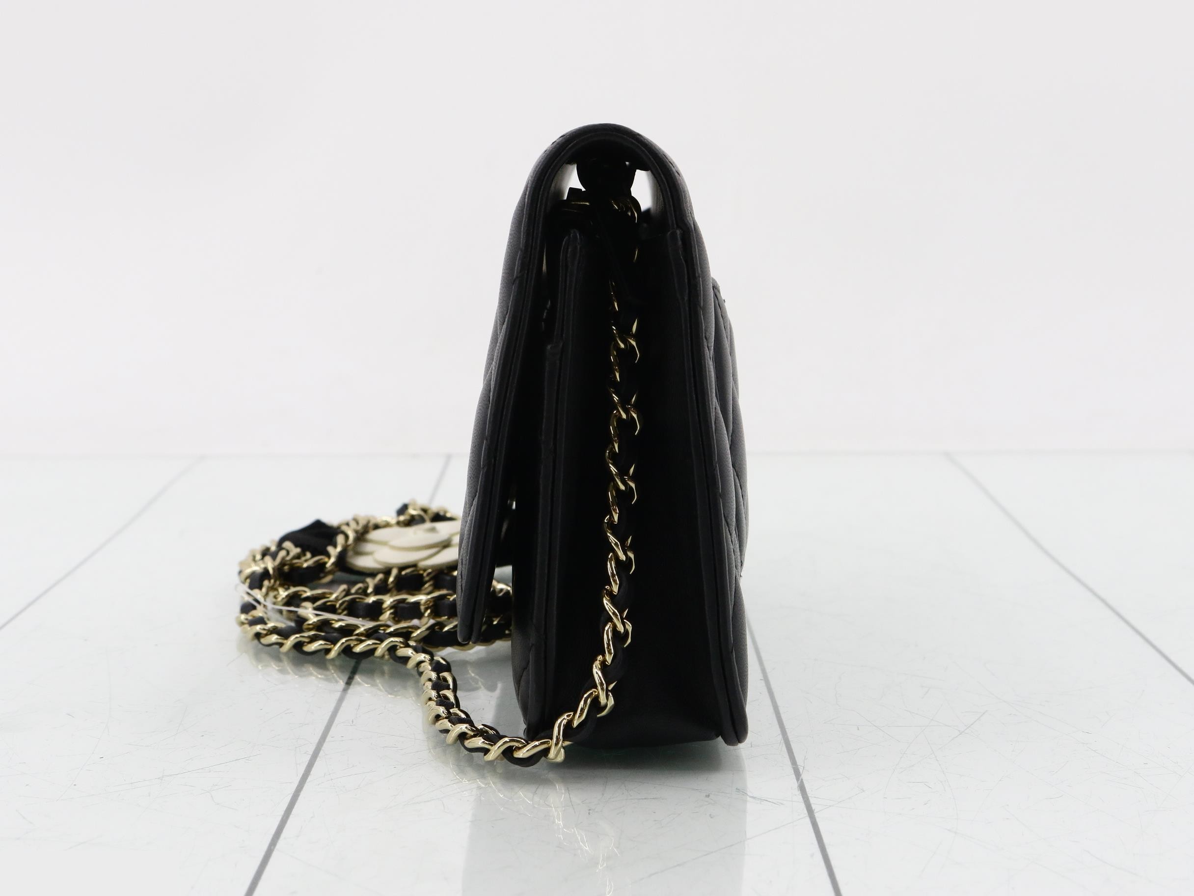 Matelassé Chain Shoulder Bag - Camellia — view 3