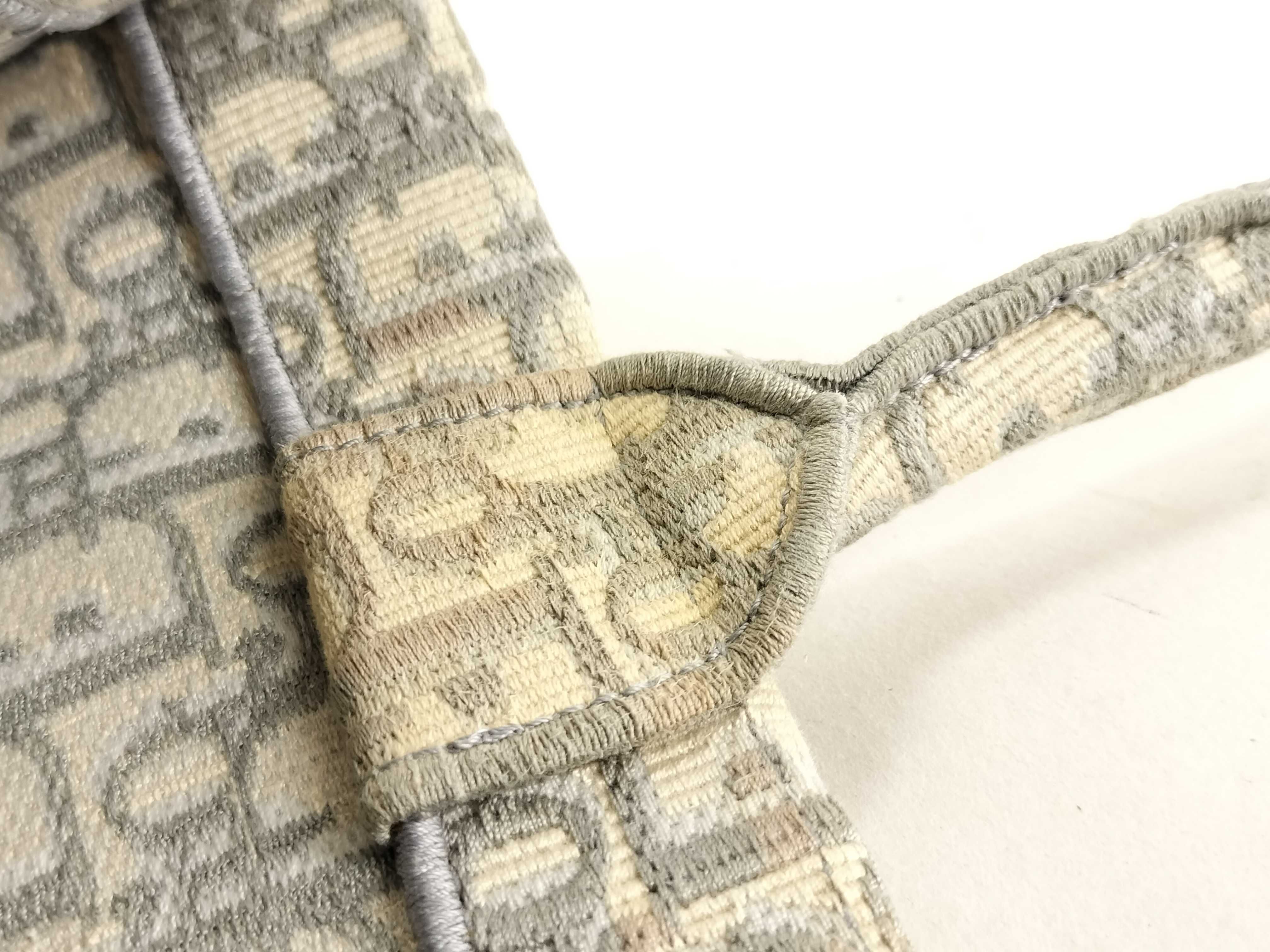 Oblique Book Tote Medium RFID Tote Bag — view 5