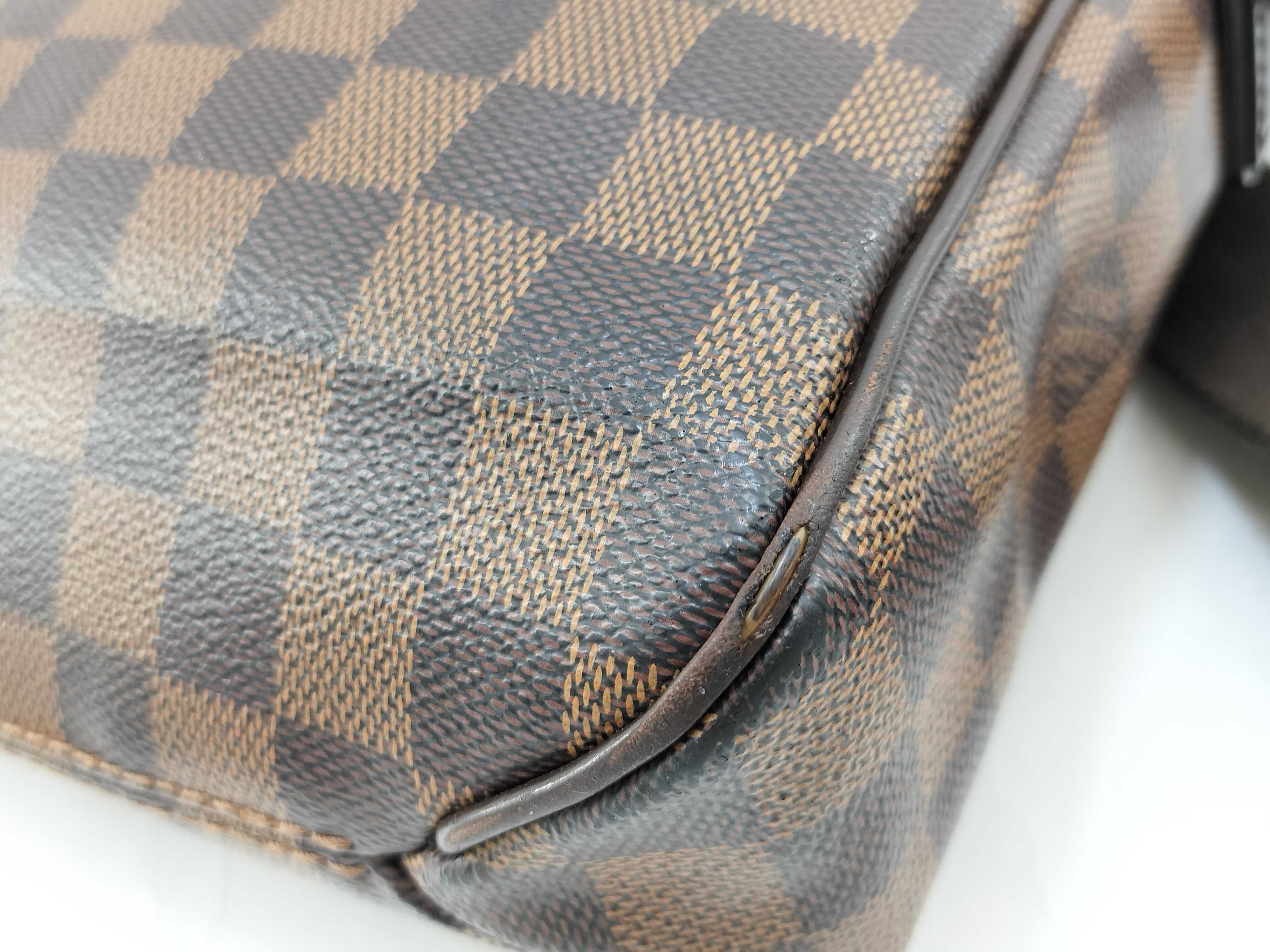 Damier District PM Shoulder Bag — view 6