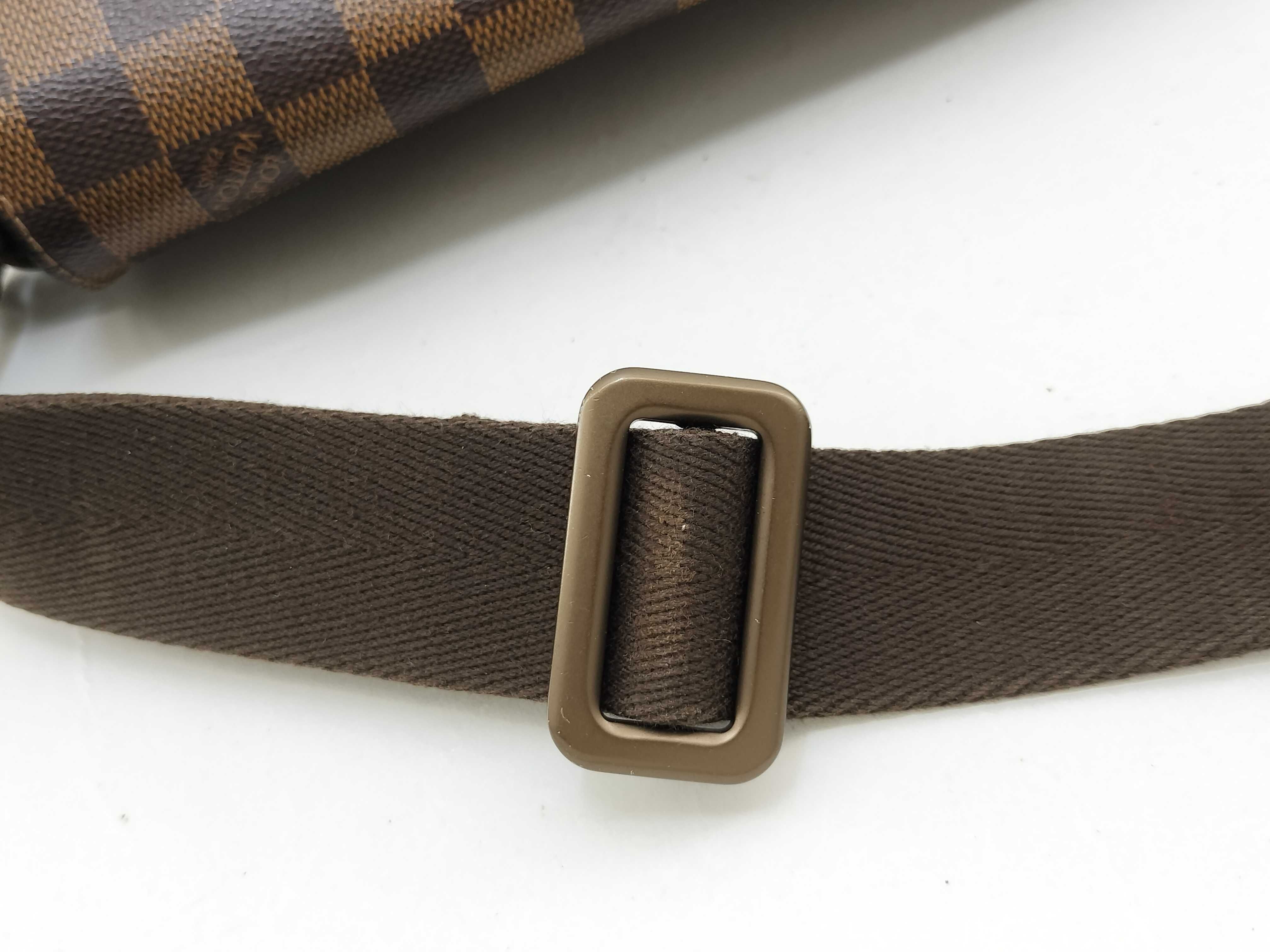 Damier District PM Shoulder Bag — view 8