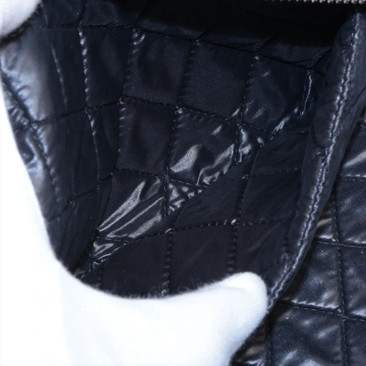Camellia PVC Pouch Black Silver Hardware 26877526 — view 6